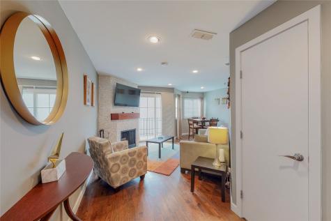 1010 Allen Street Dallas TX 75204