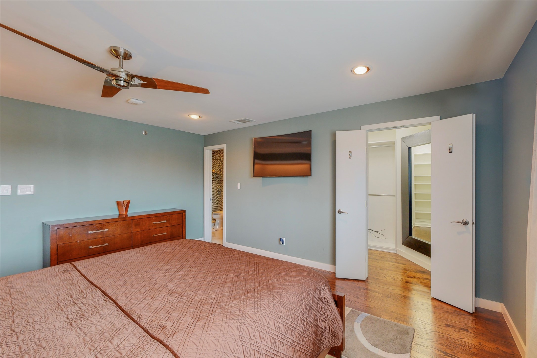 1010 Allen Street Dallas TX 75204