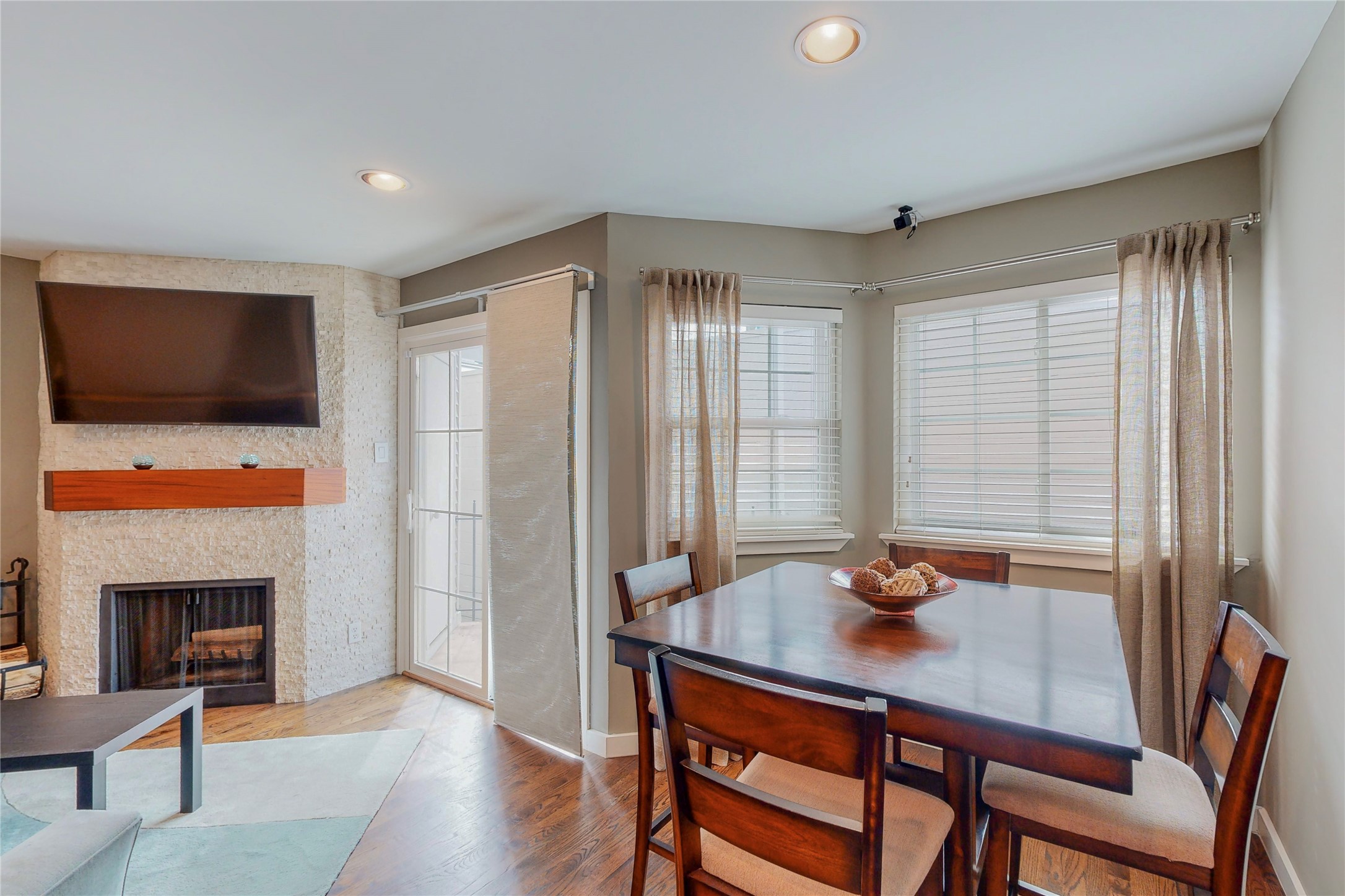 1010 Allen Street Dallas TX 75204