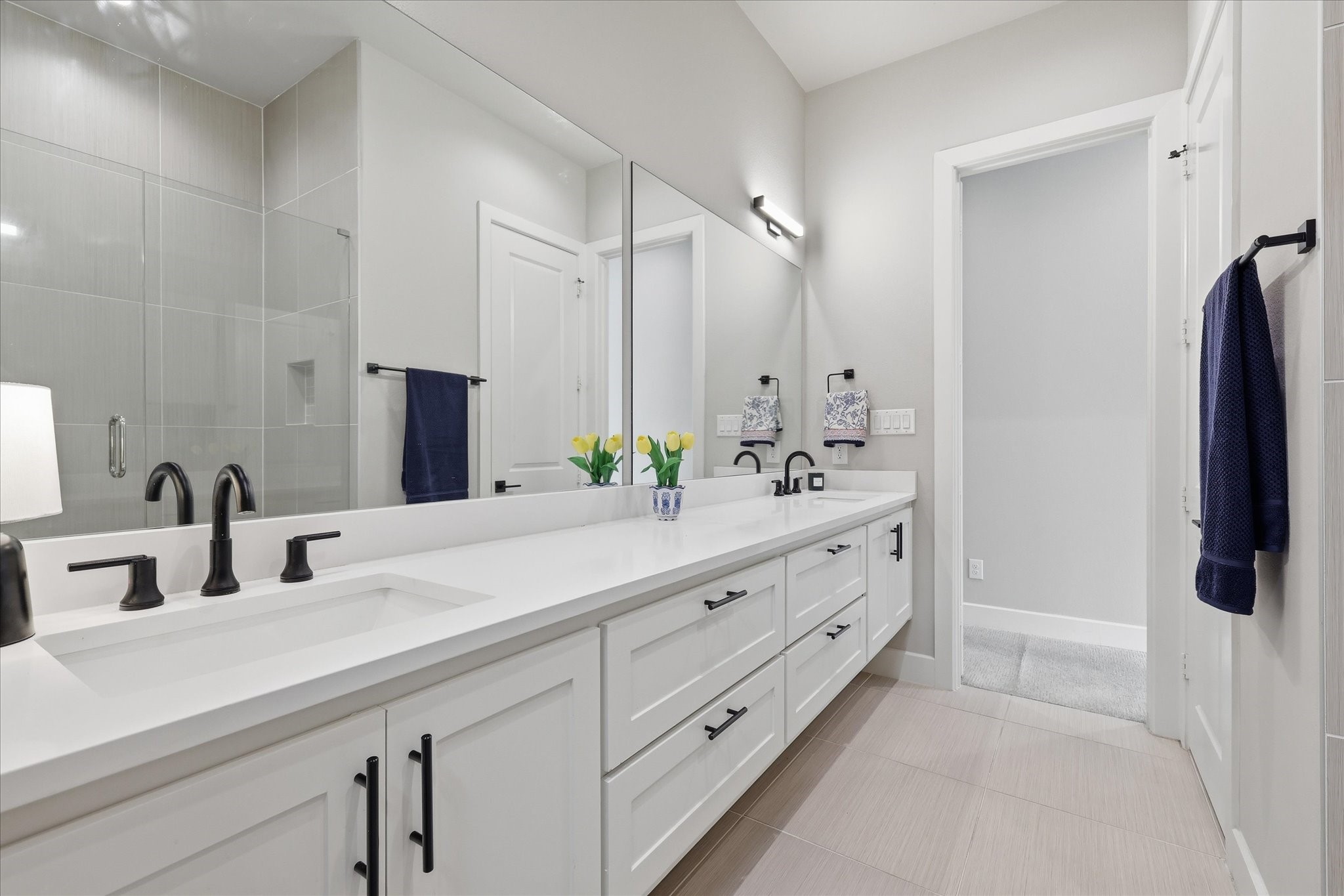 131 Garden Court E Arlington TX 76013