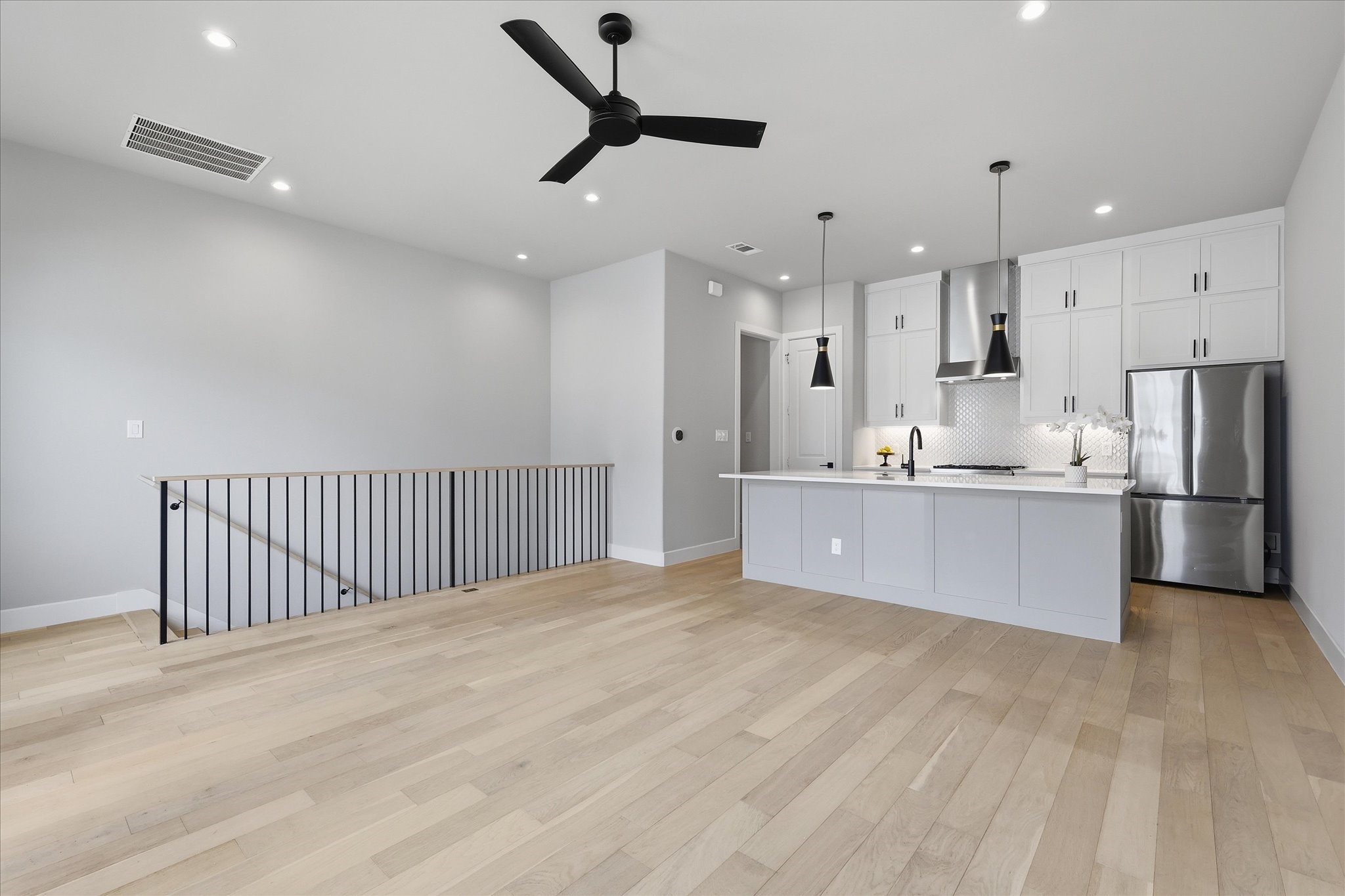 131 Garden Court E Arlington TX 76013