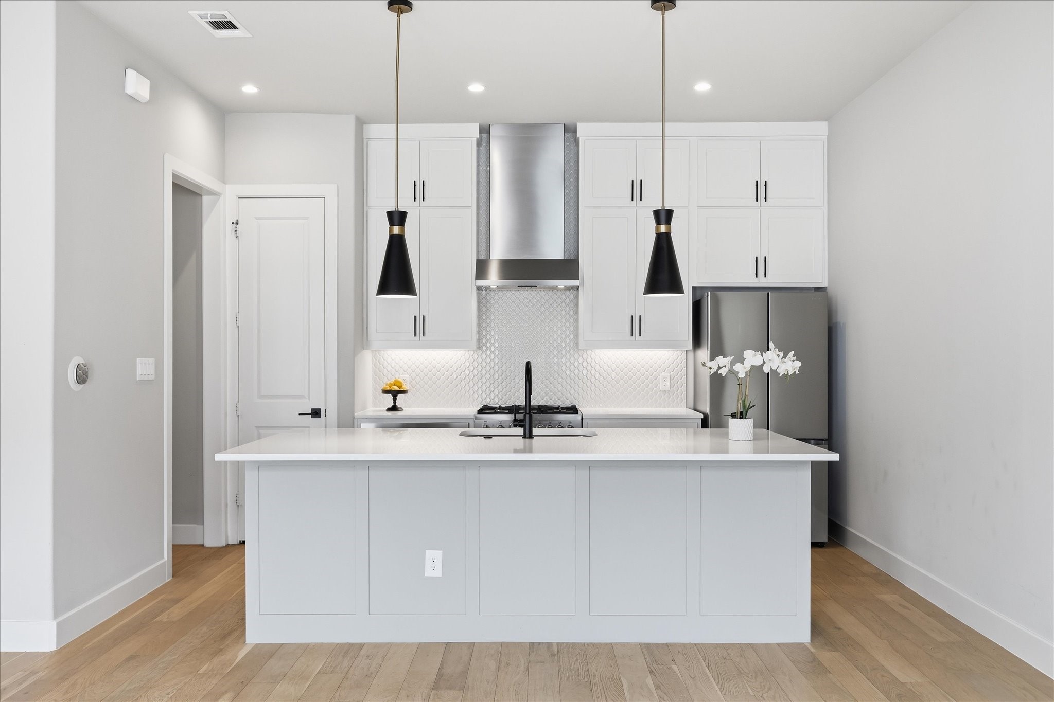 131 Garden Court E Arlington TX 76013