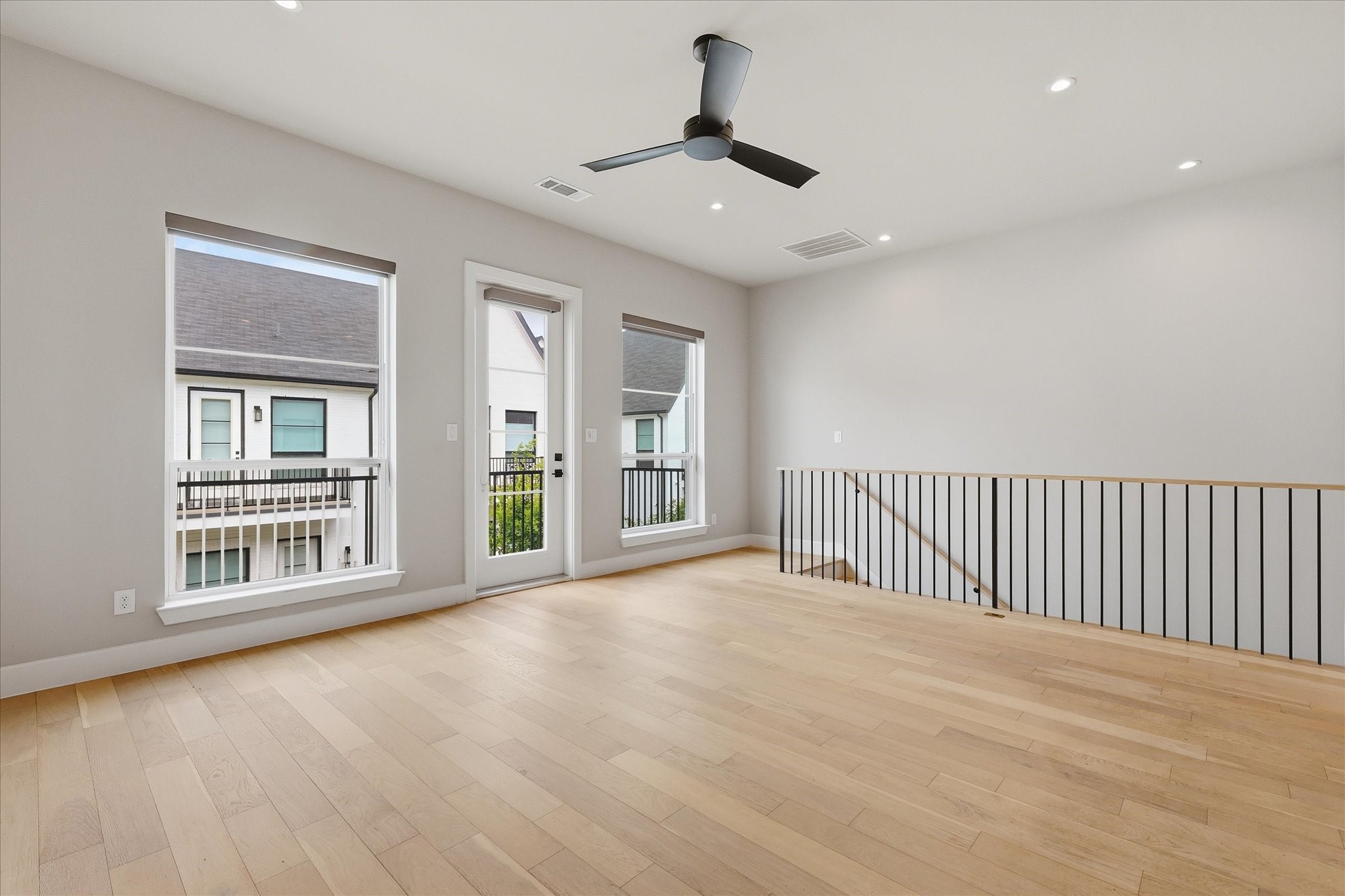 131 Garden Court E Arlington TX 76013