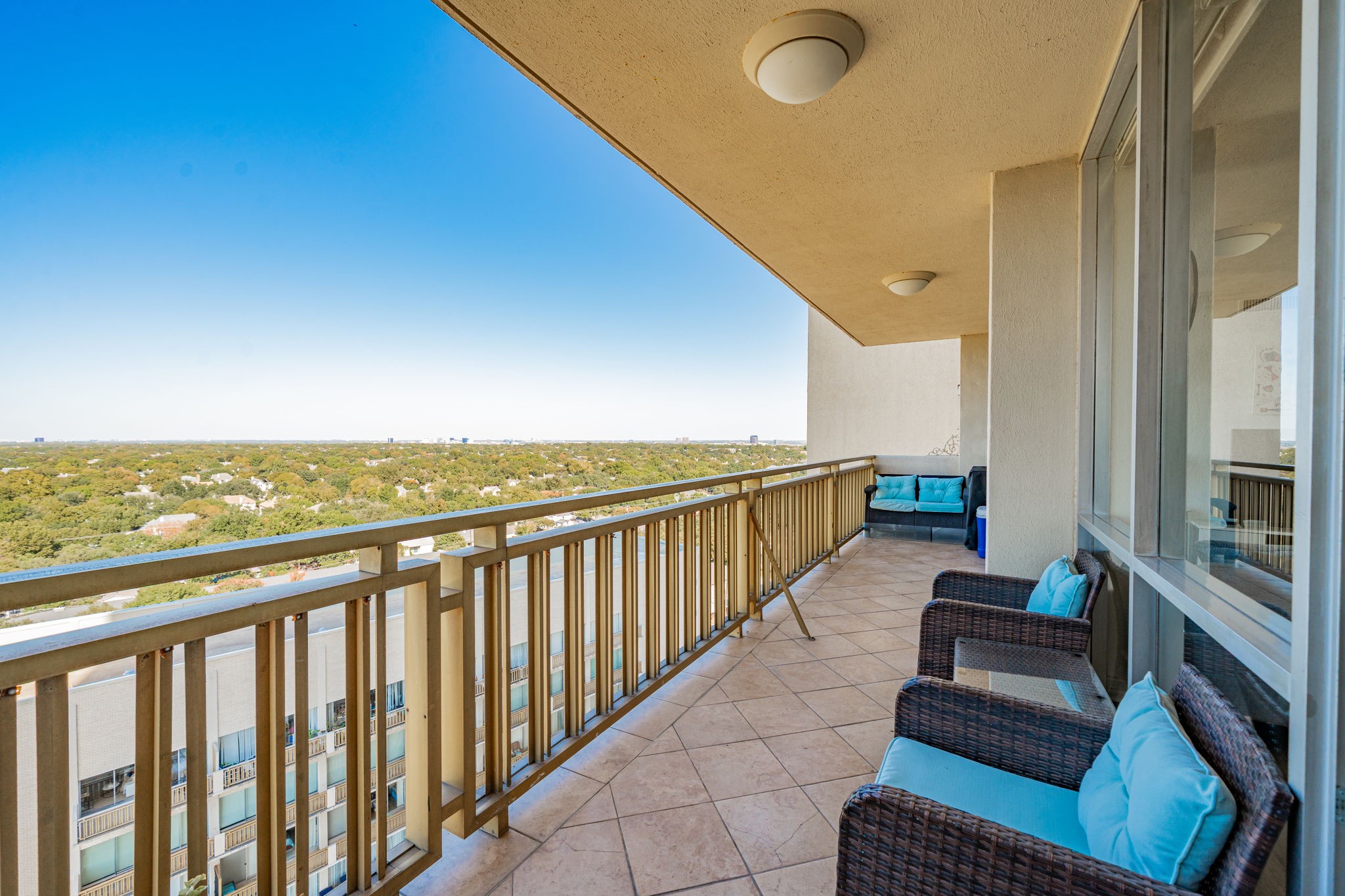 6211 W Northwest Highway Dallas TX 75225