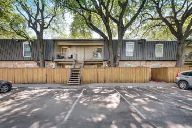5226 Fleetwood Oaks Avenue Dallas TX 75235