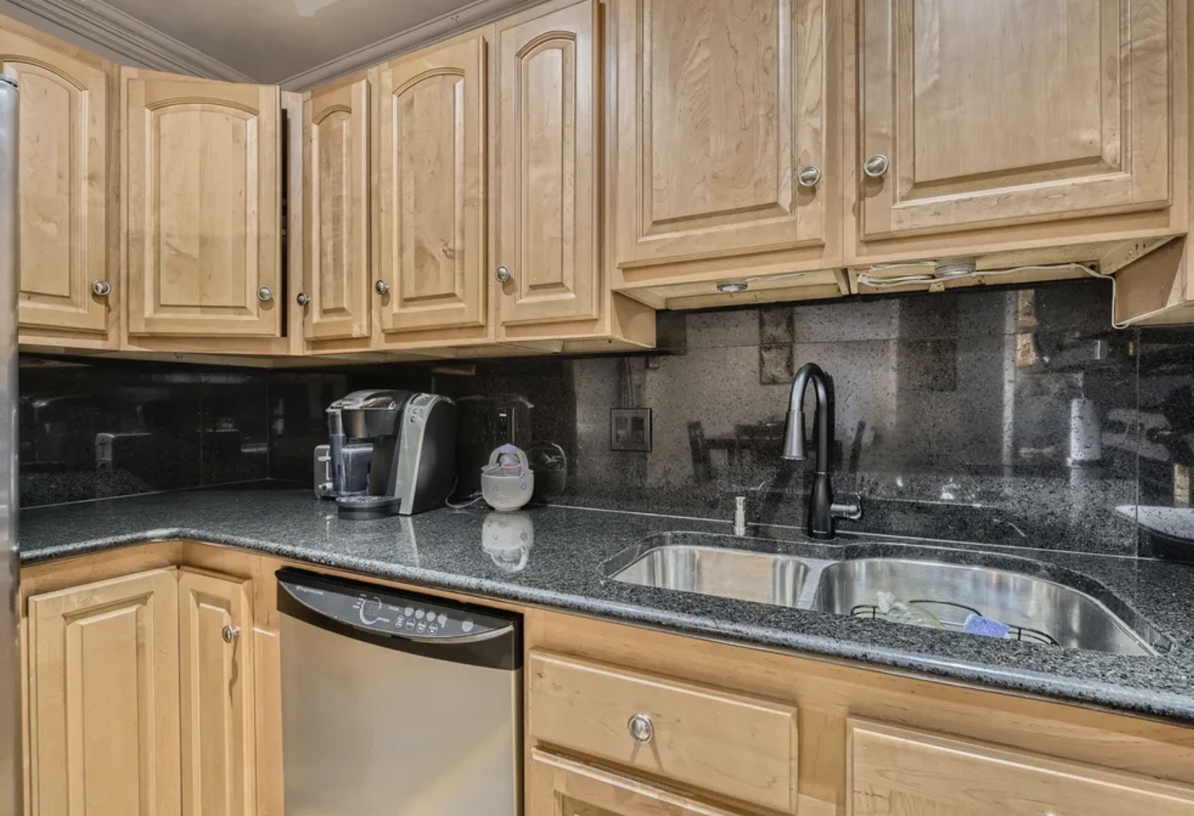 5226 Fleetwood Oaks Avenue Dallas TX 75235