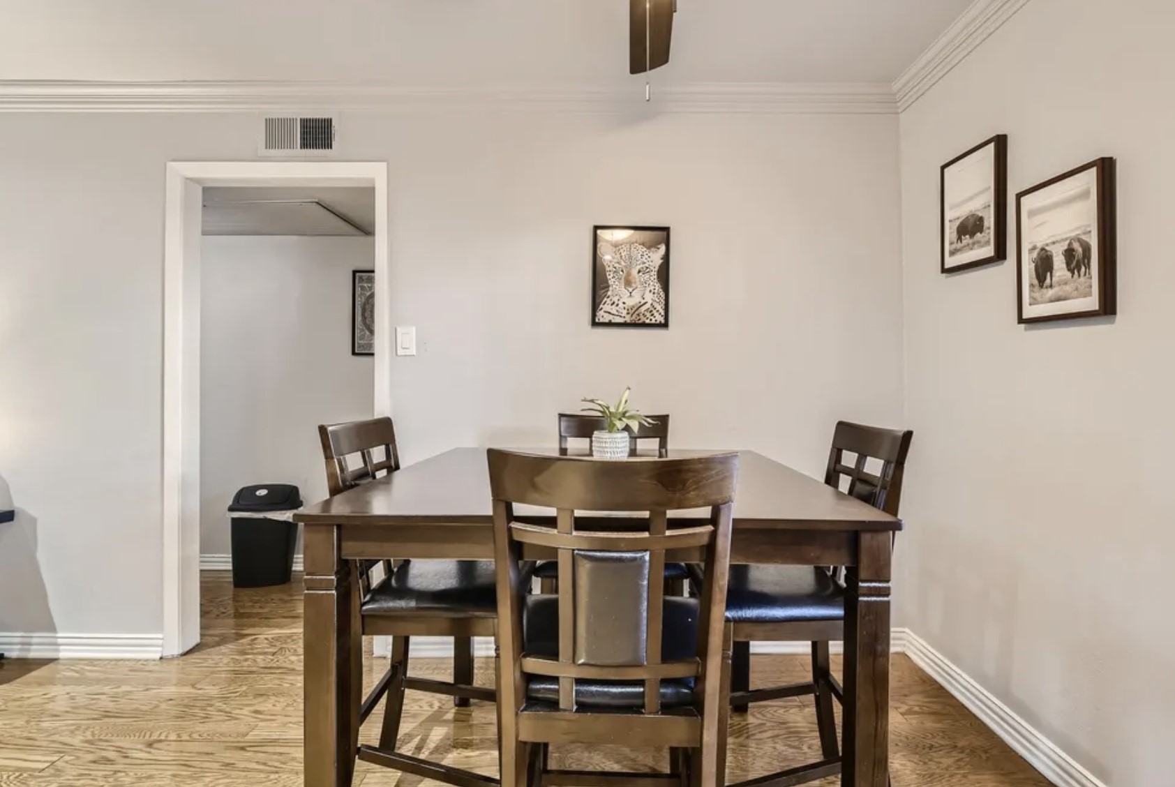 5226 Fleetwood Oaks Avenue Dallas TX 75235