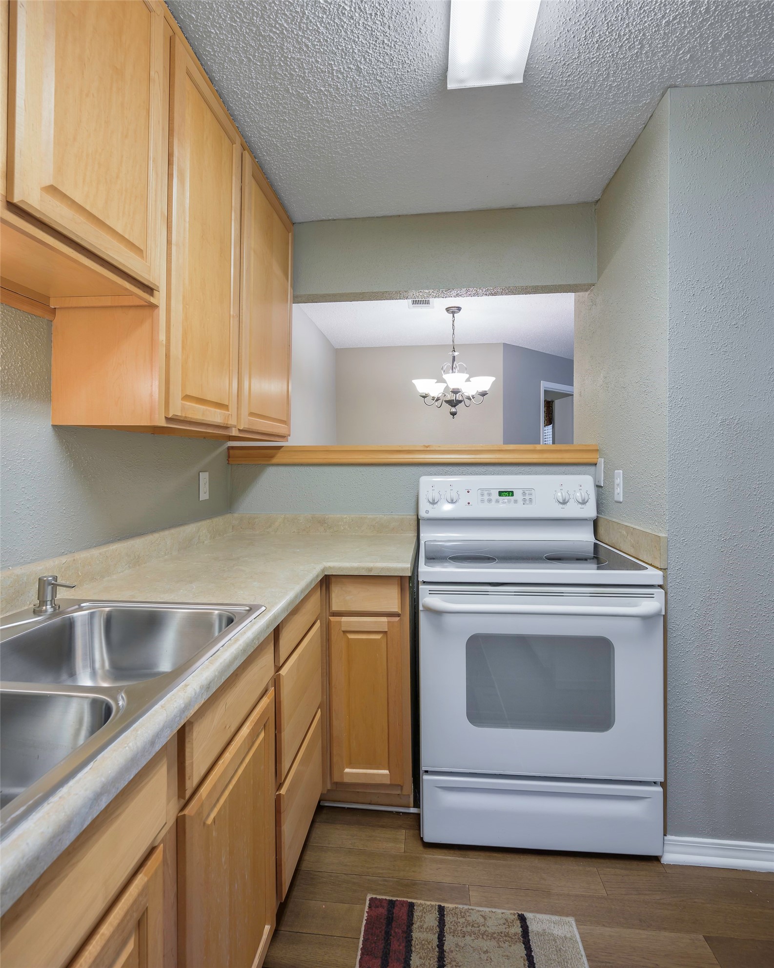 18333 Roehampton Drive Dallas TX 75252