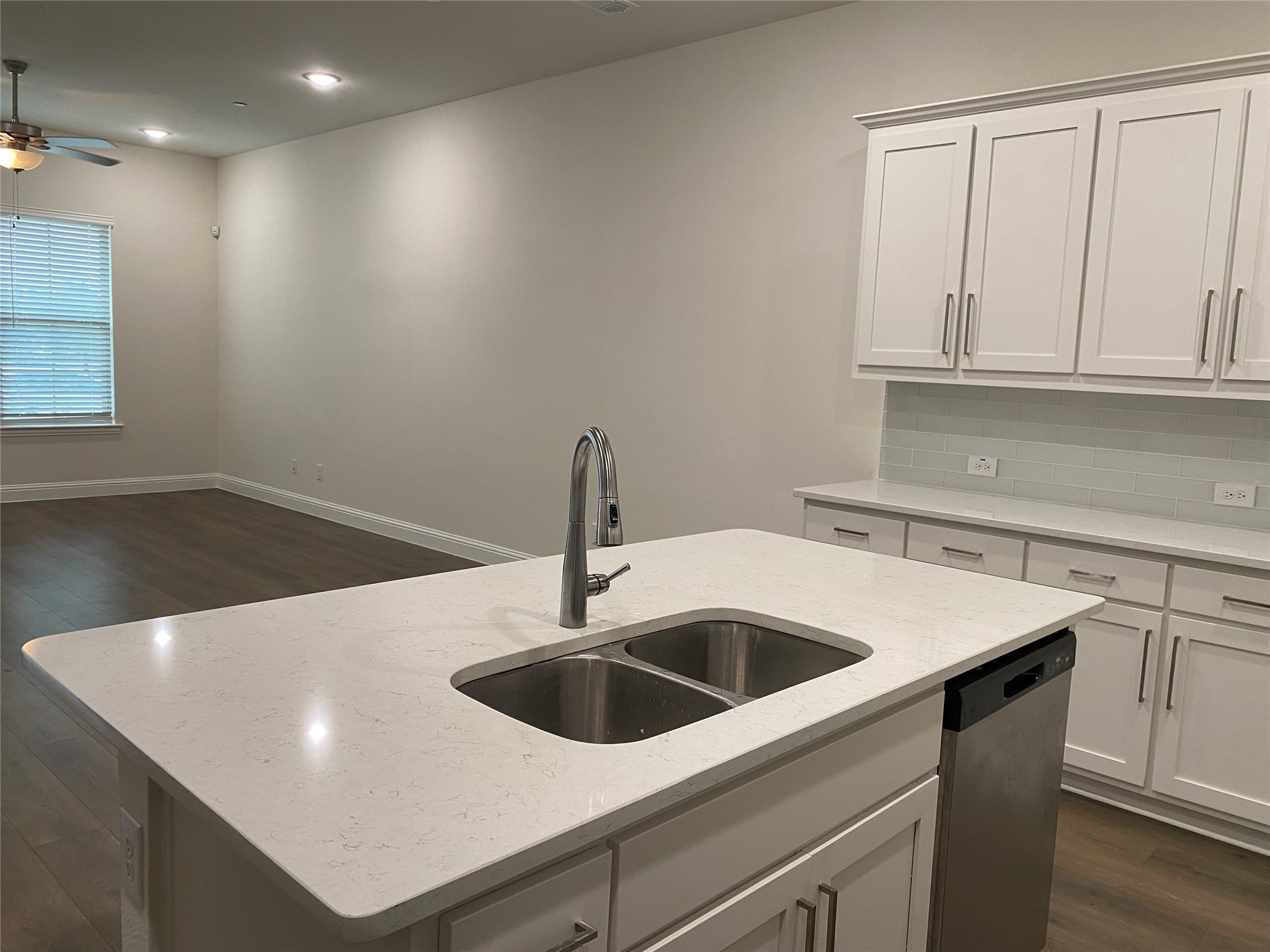 1919 Diyaa Court Farmers Branch TX 75234