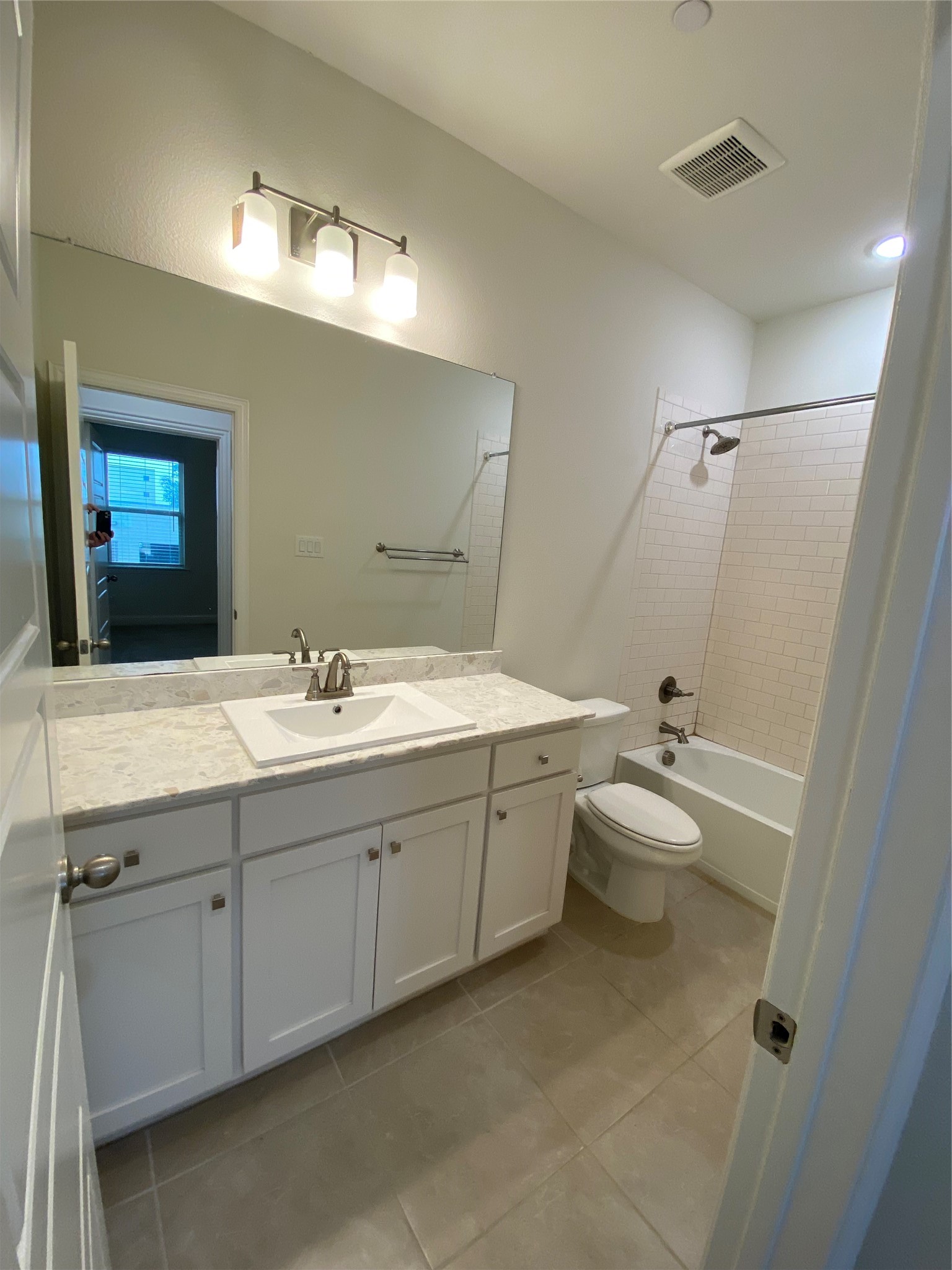 1919 Diyaa Court Farmers Branch TX 75234