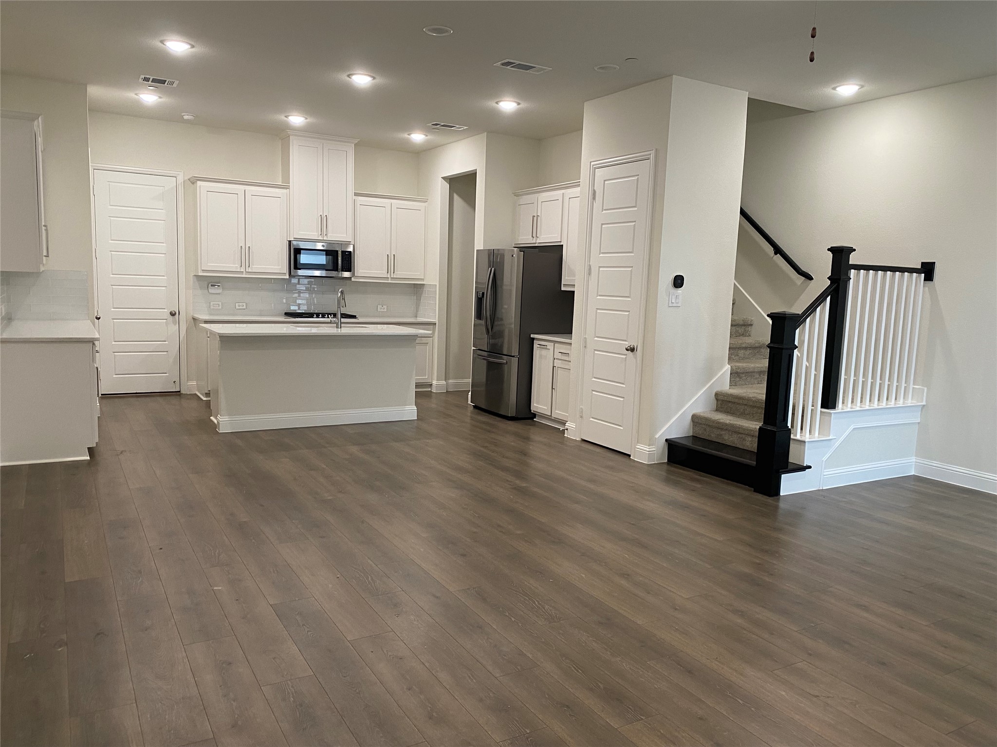1919 Diyaa Court Farmers Branch TX 75234