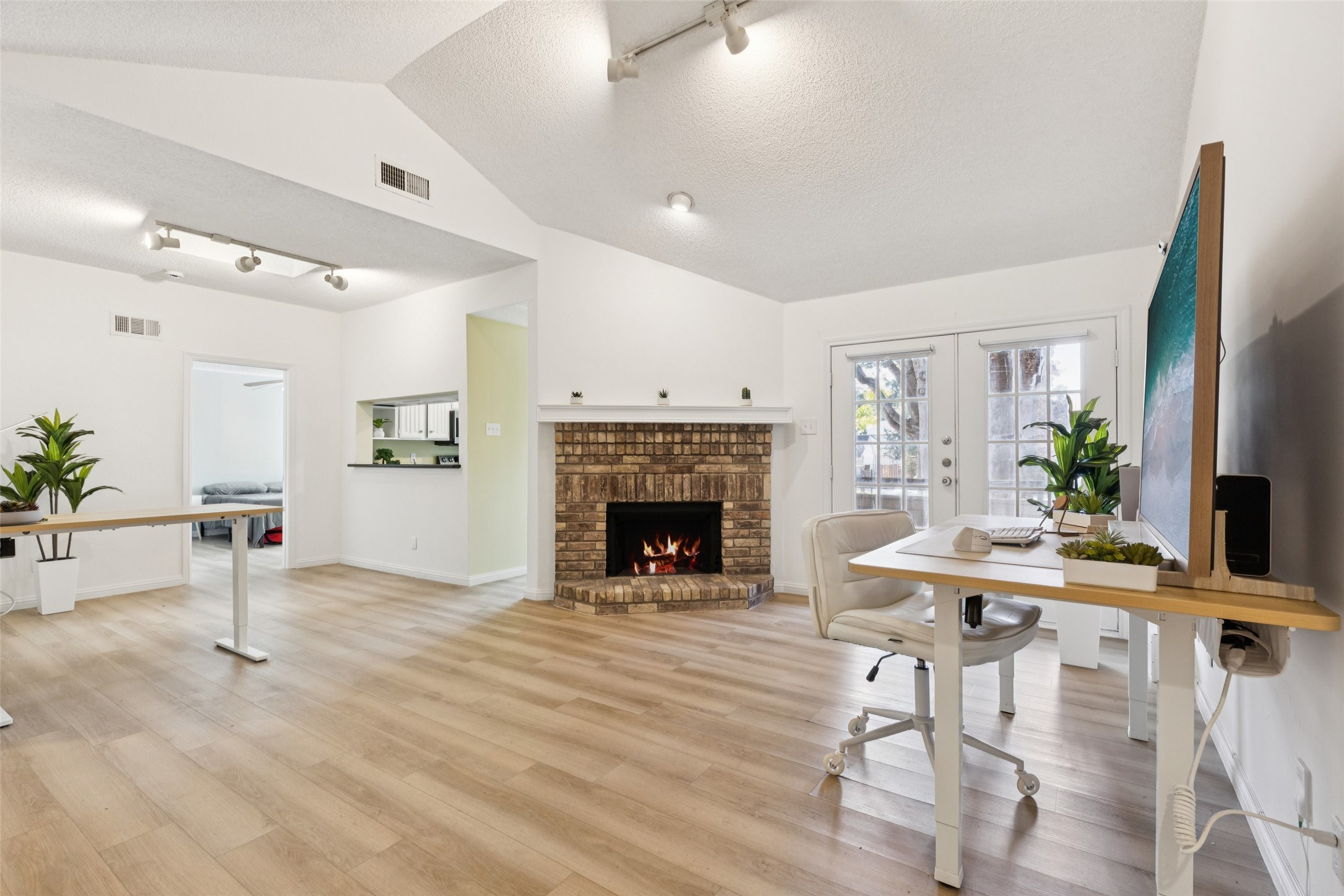 5200 Martel Avenue Dallas TX 75206