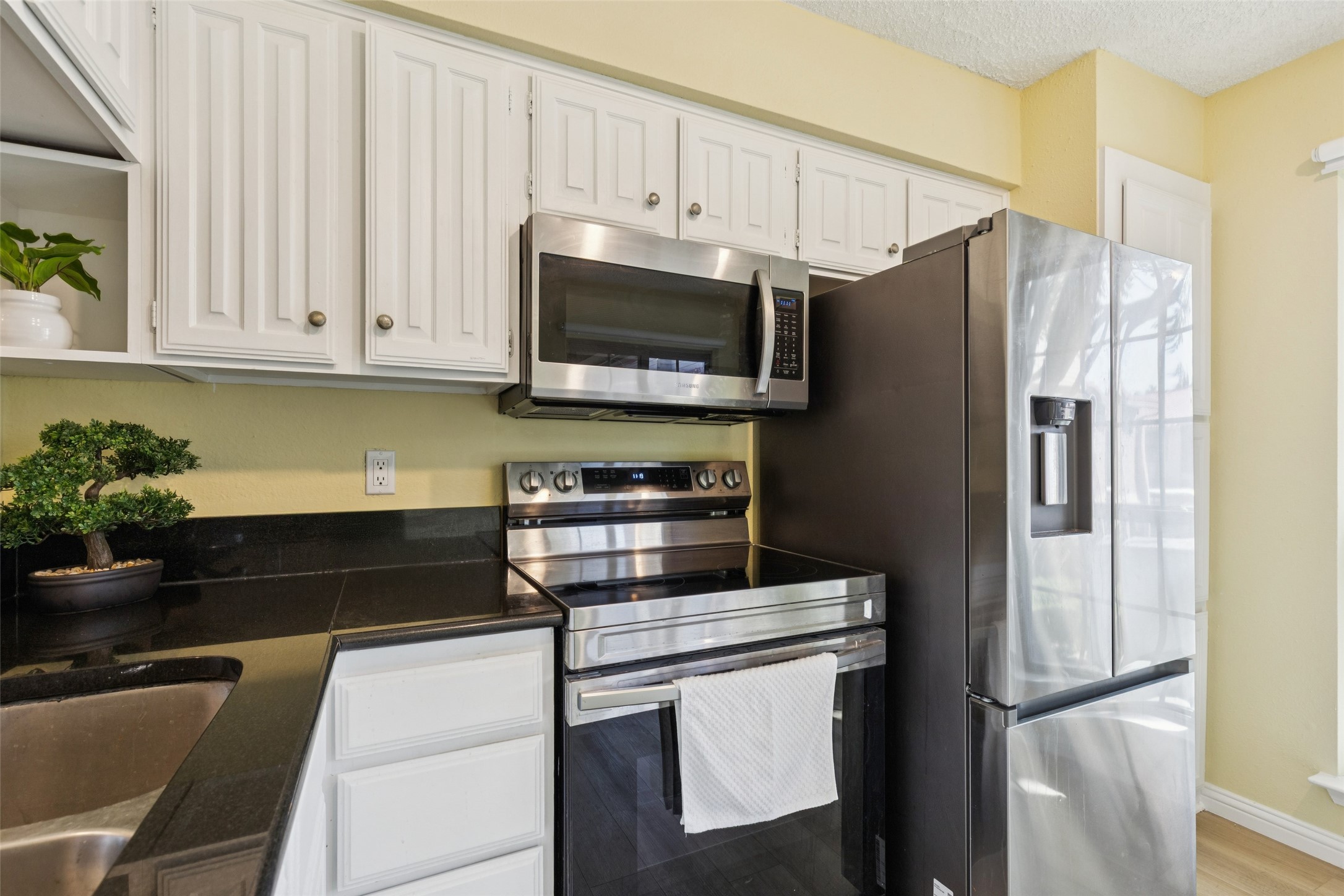 5200 Martel Avenue Dallas TX 75206