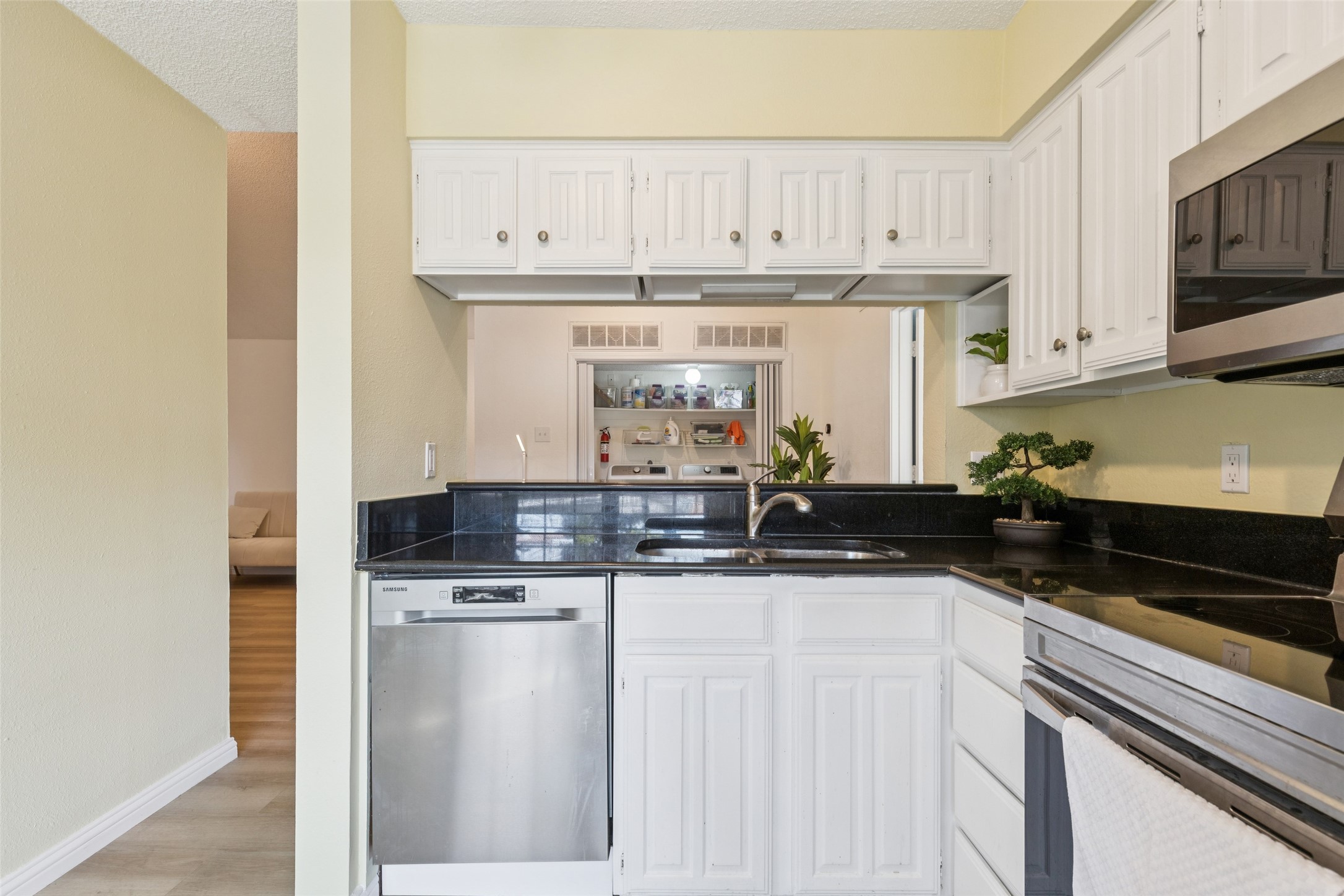 5200 Martel Avenue Dallas TX 75206