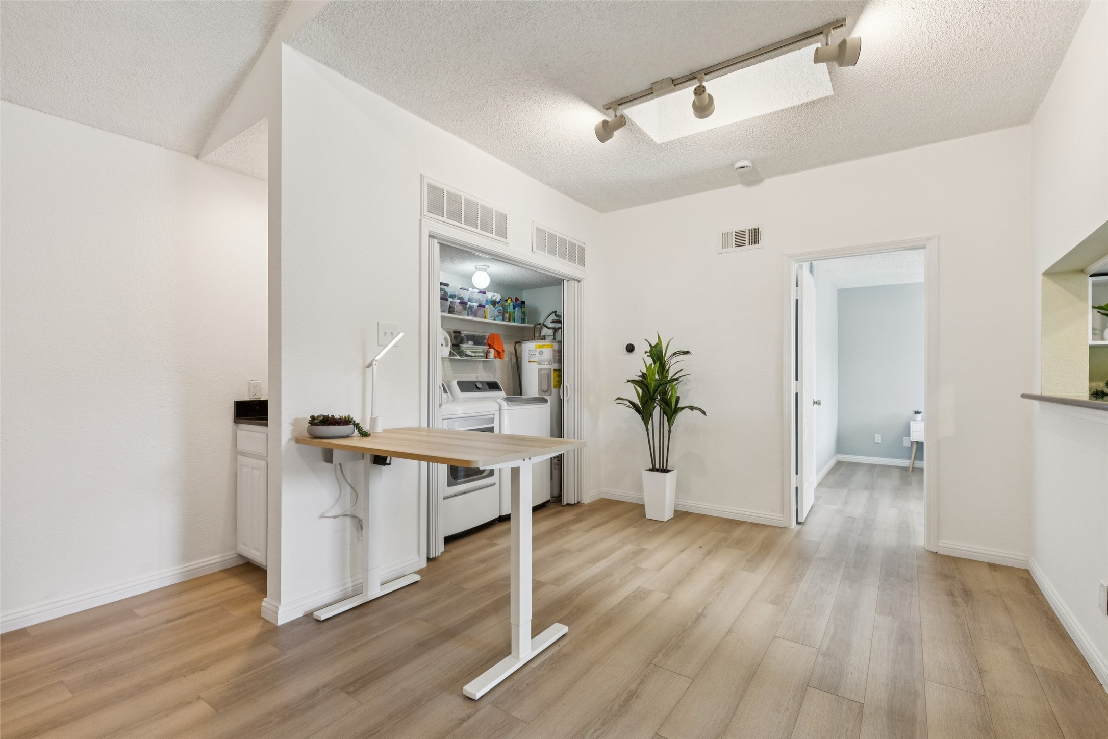 5200 Martel Avenue Dallas TX 75206