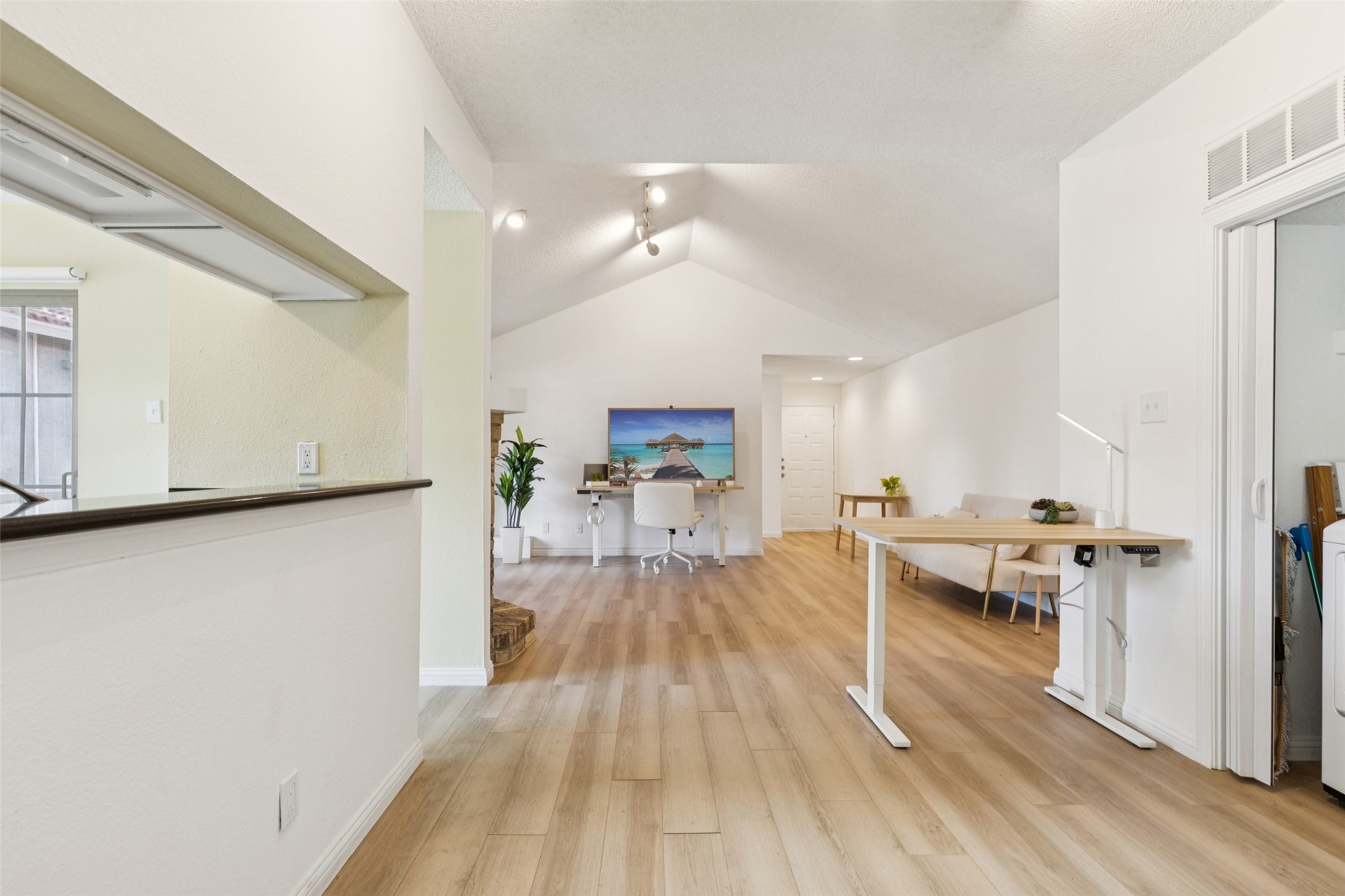 5200 Martel Avenue Dallas TX 75206