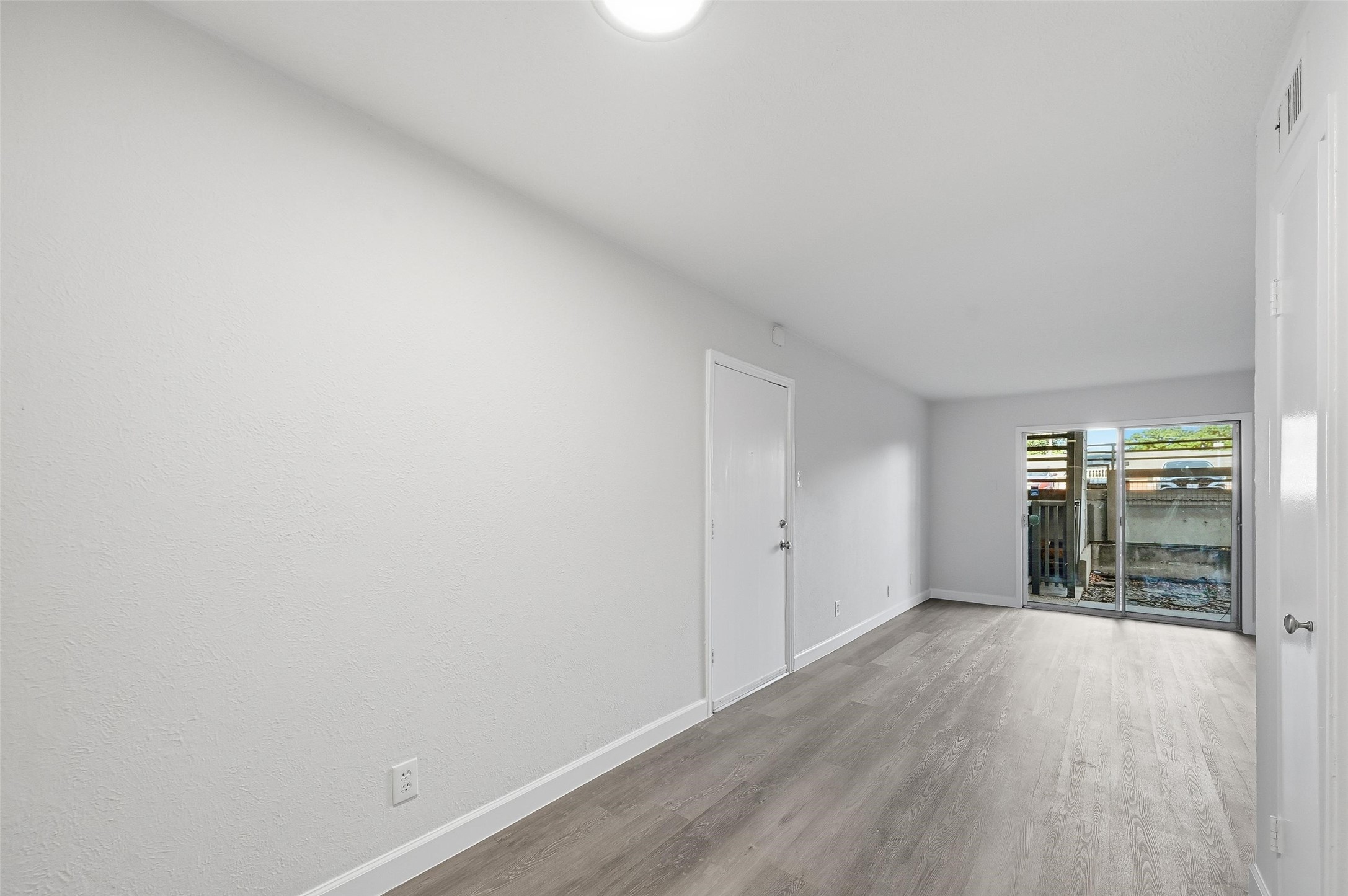 4859 Cedar Springs Road Dallas TX 75219