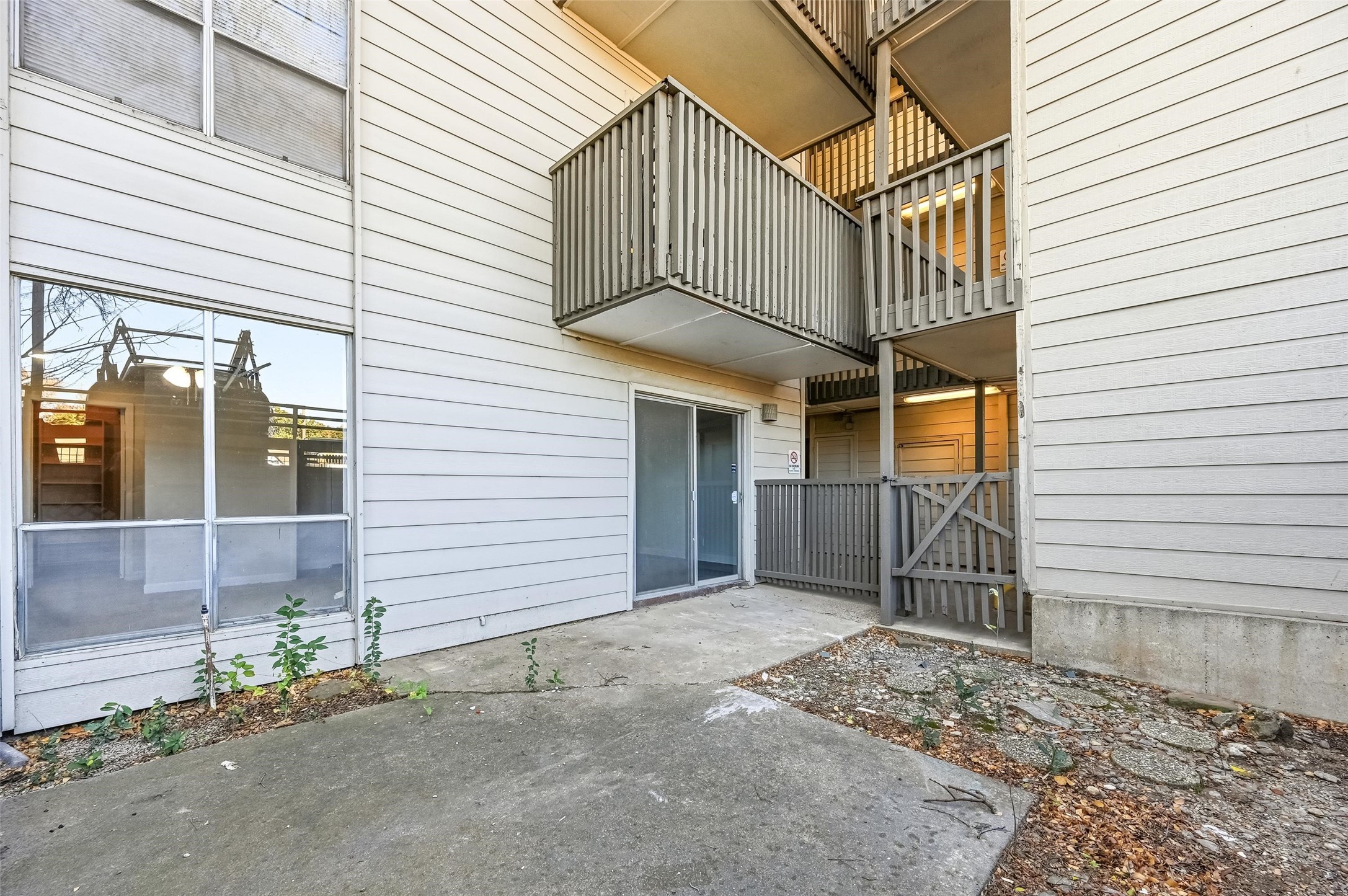 4859 Cedar Springs Road Dallas TX 75219