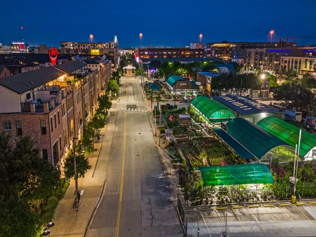 536 S Pearl Expressway Dallas TX 75201