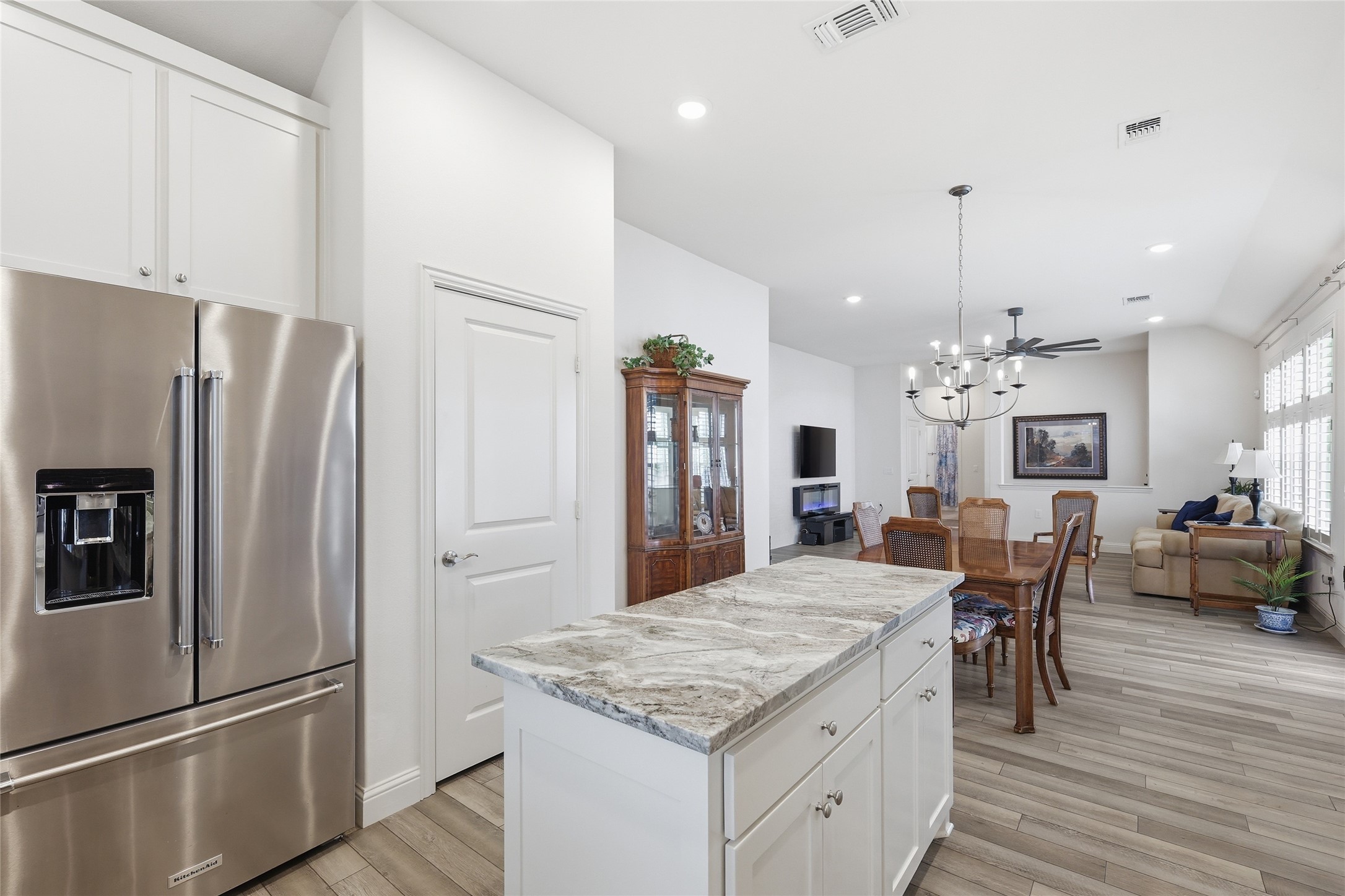 3806 Crested Eagle Way Arlington TX 76005