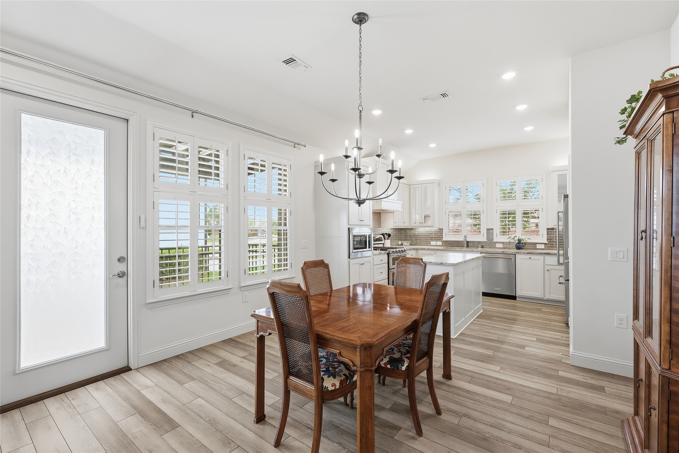 3806 Crested Eagle Way Arlington TX 76005