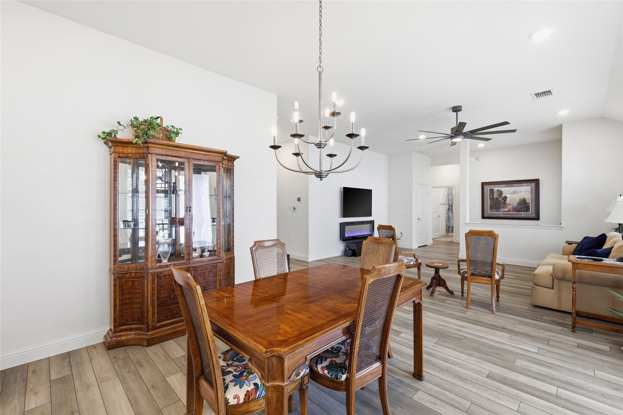 3806 Crested Eagle Way Arlington TX 76005