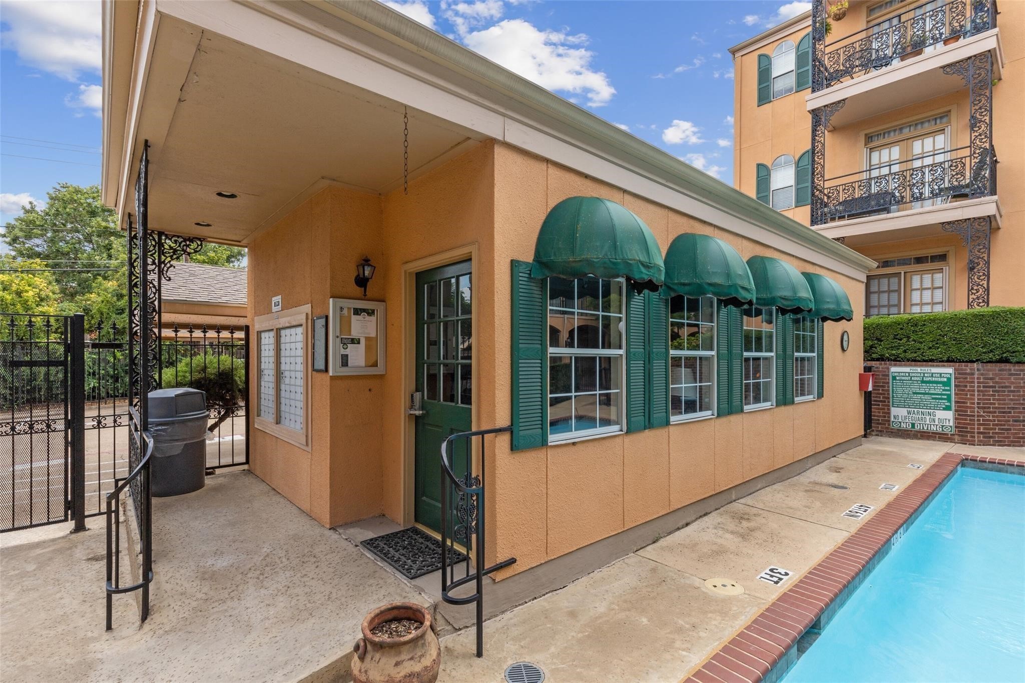 6318 Richmond Avenue Dallas TX 75214