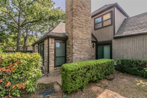 2785 Fairway Park Street Grand Prairie TX 75050