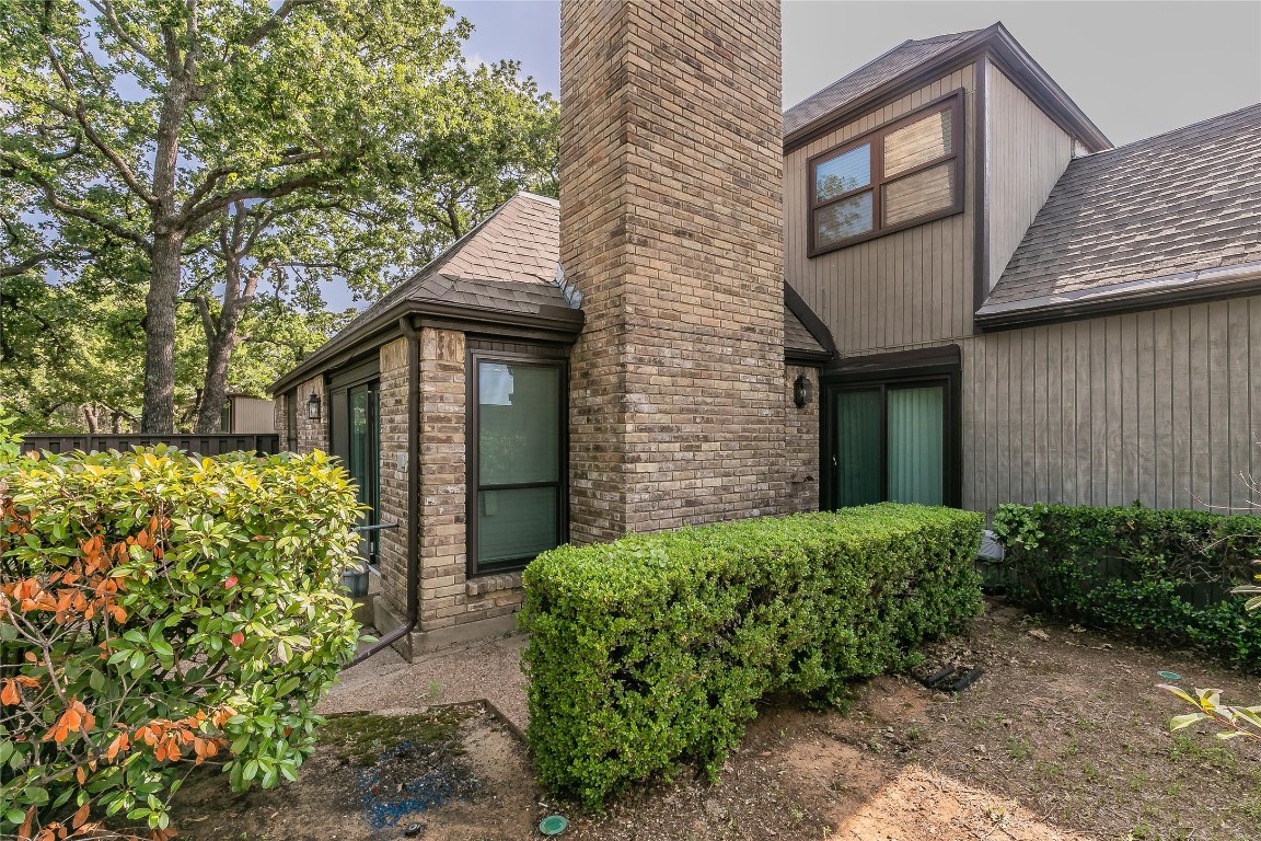 2785 Fairway Park Street Grand Prairie TX 75050
