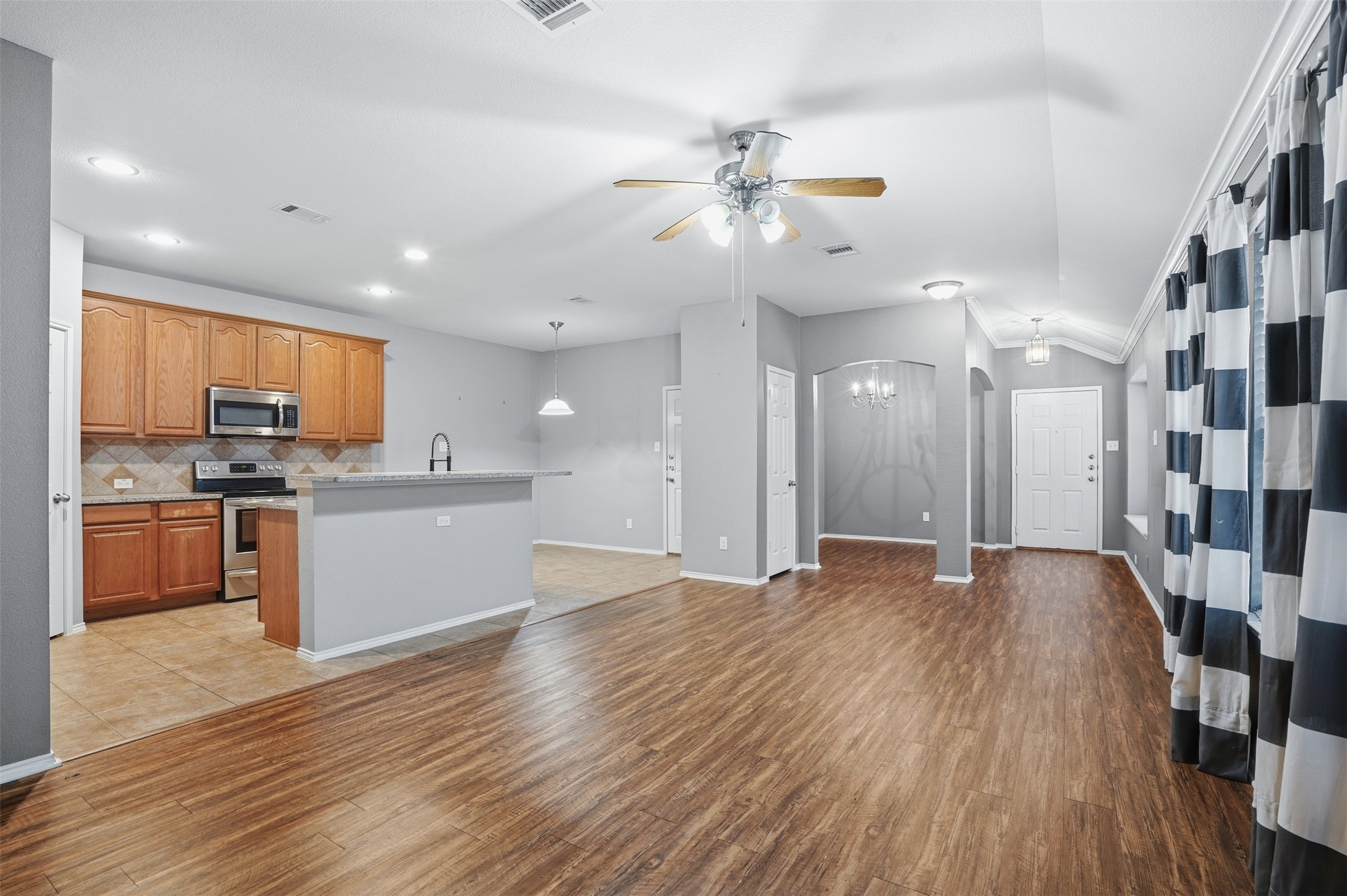 1425 Ravenwood Drive Mansfield TX 76063