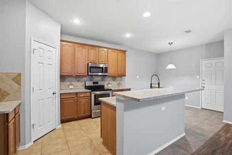 1425 Ravenwood Drive Mansfield TX 76063