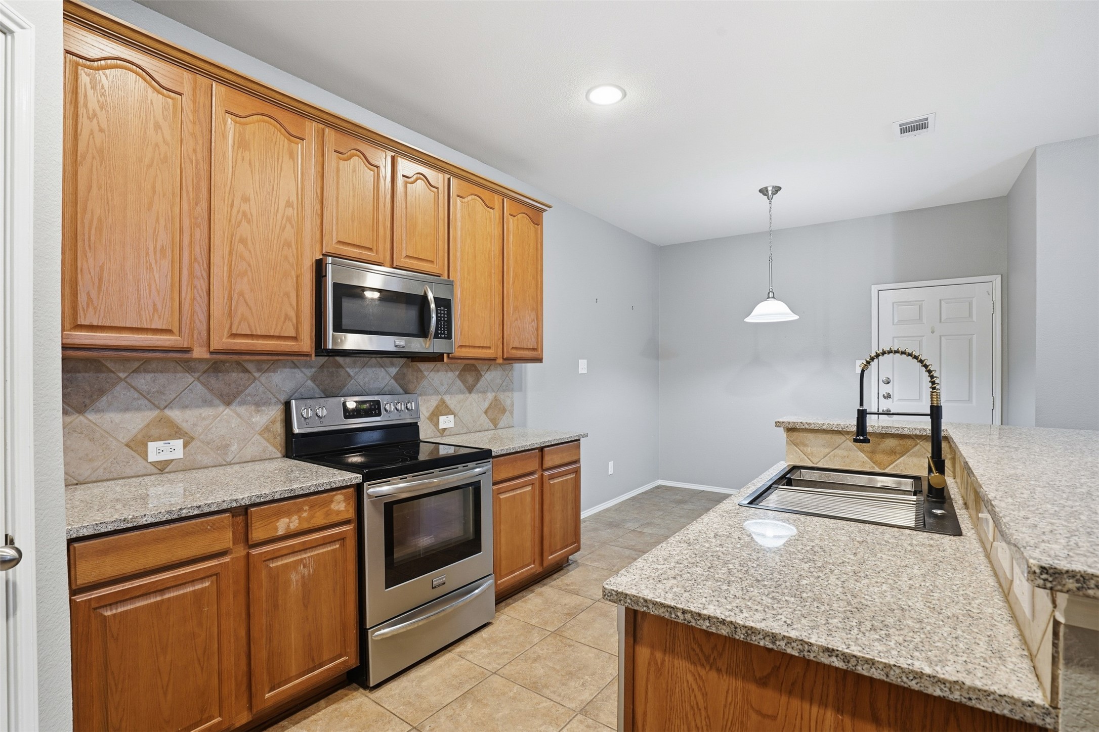 1425 Ravenwood Drive Mansfield TX 76063