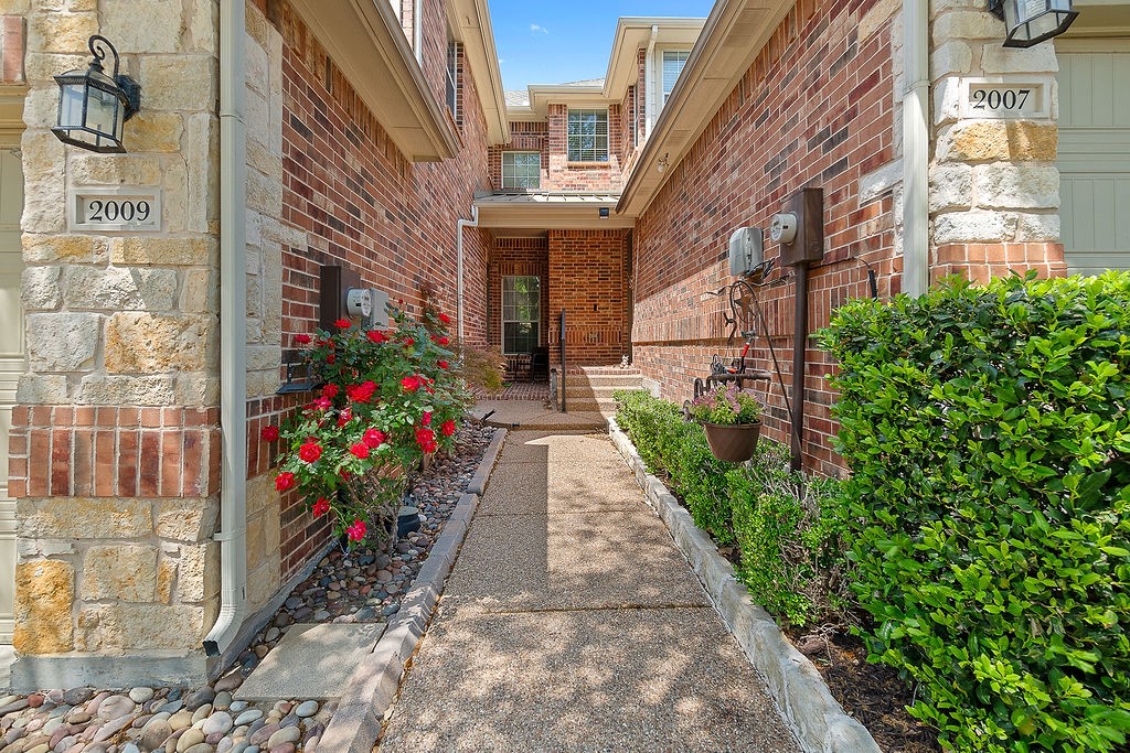 2007 Shoal Creek Trail Garland TX 75044