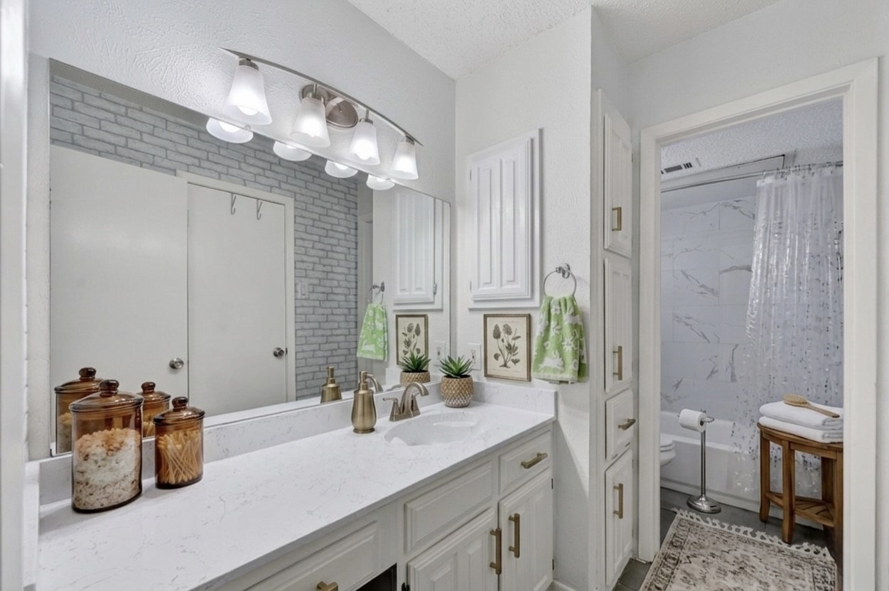 5626 Preston Oaks Road Dallas TX 75254