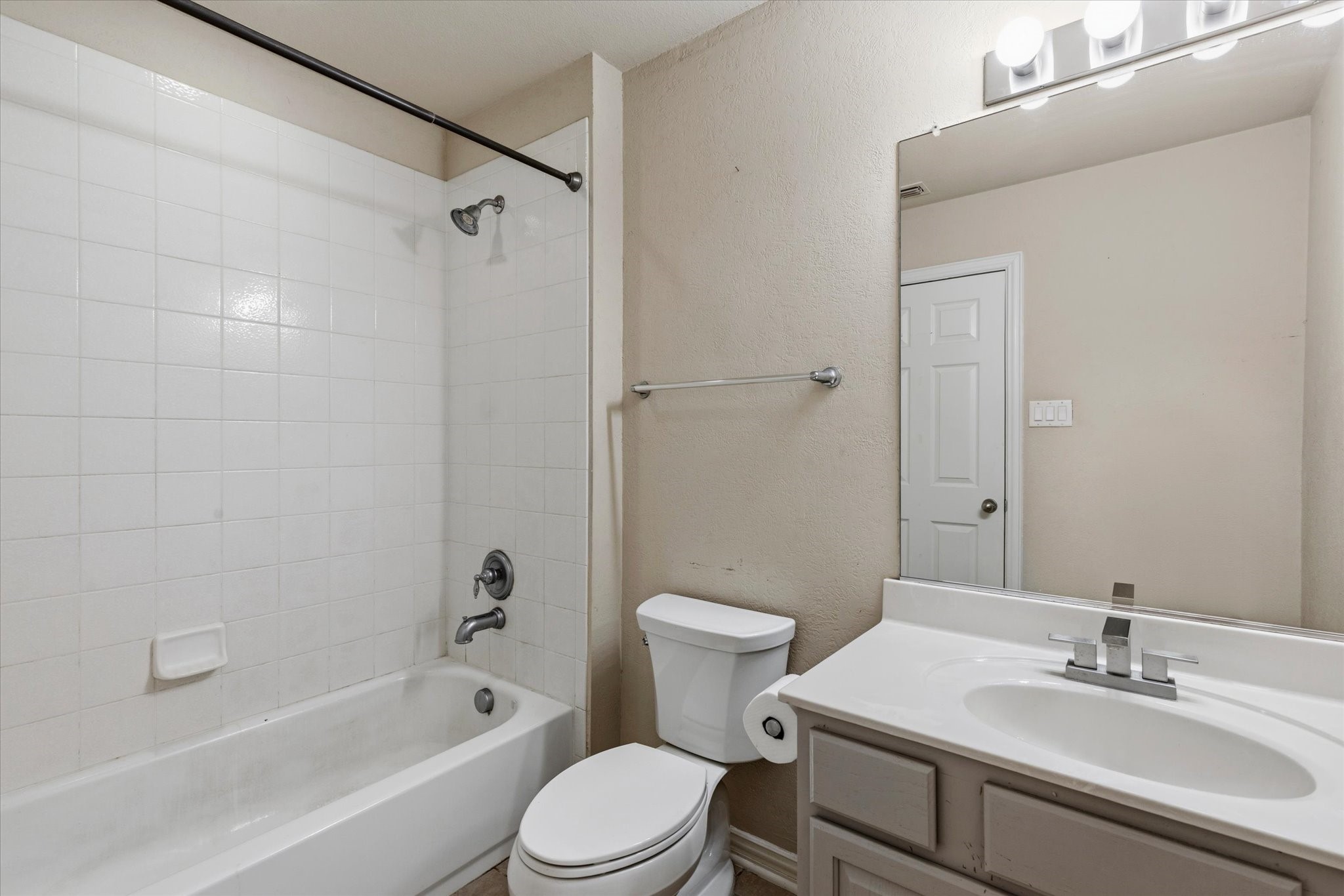 1857 Brookview Drive Carrollton TX 75007