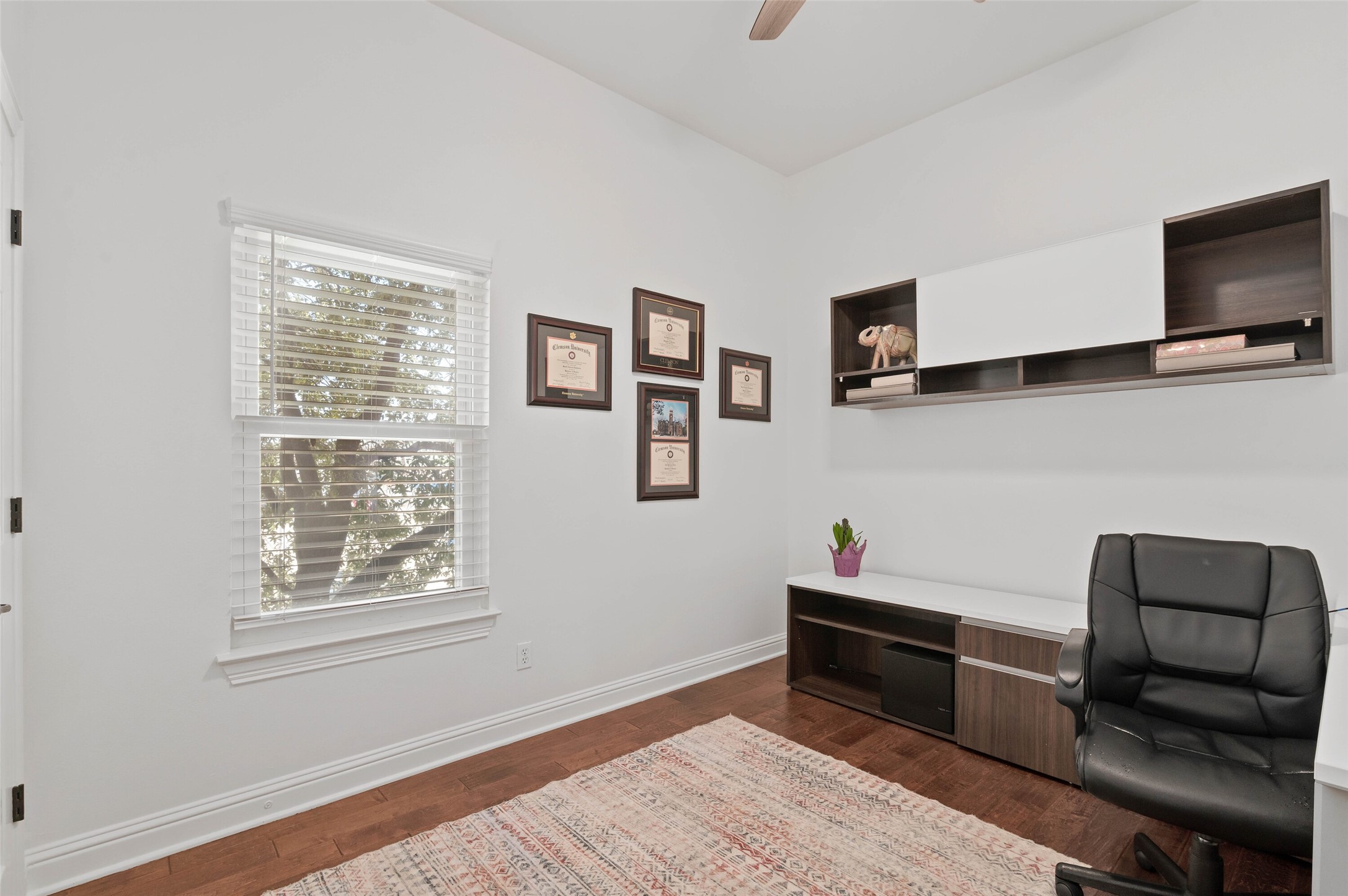 5609 Lindell Avenue Dallas TX 75206
