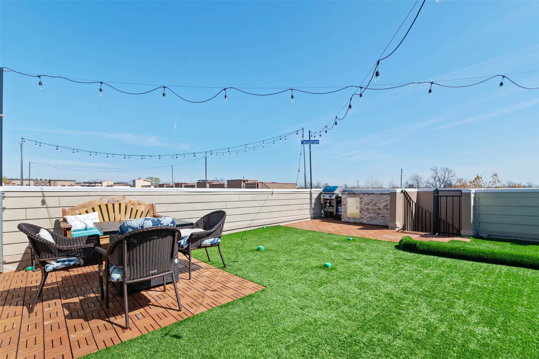 5609 Lindell Avenue Dallas TX 75206