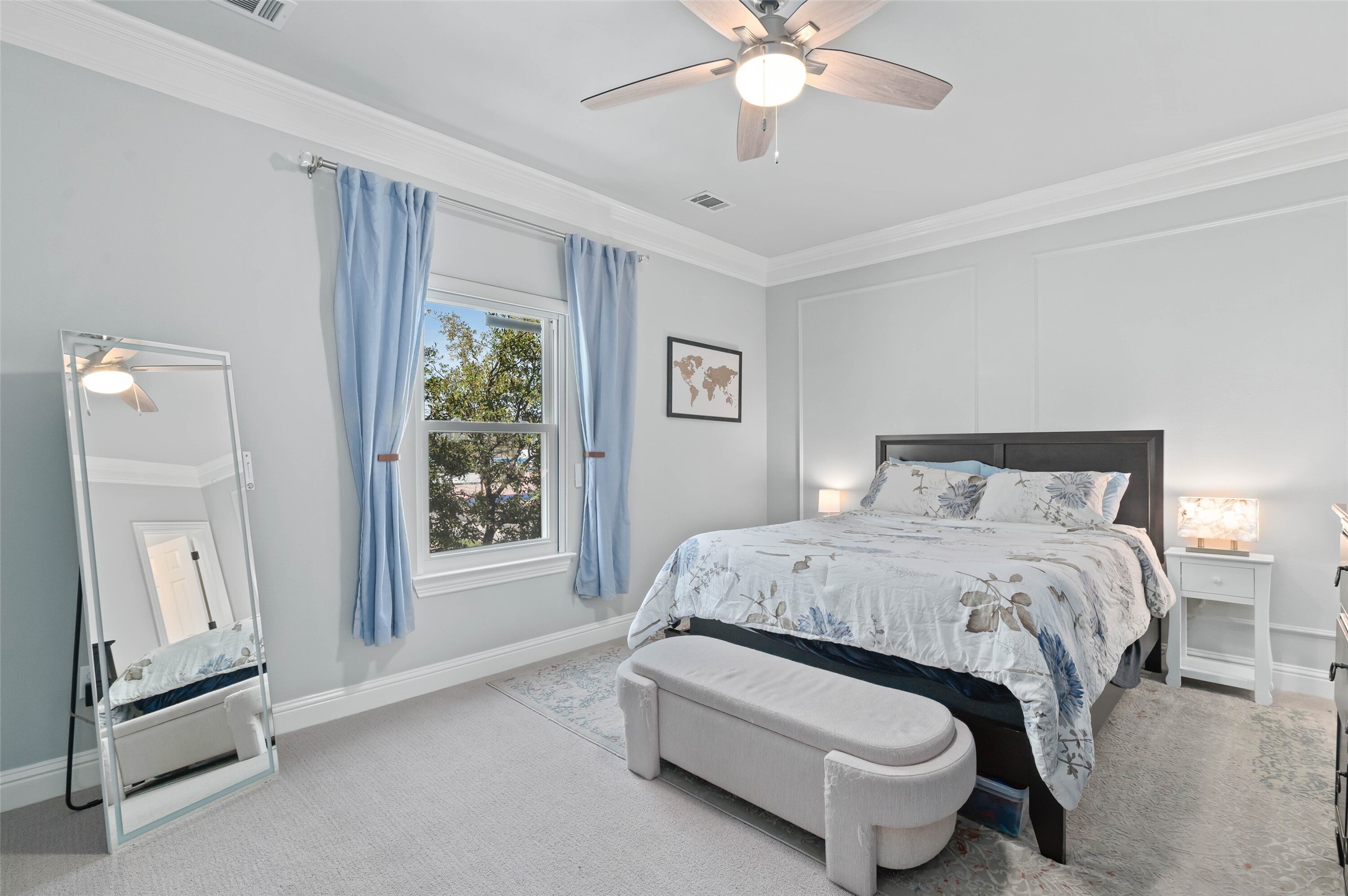 5609 Lindell Avenue Dallas TX 75206