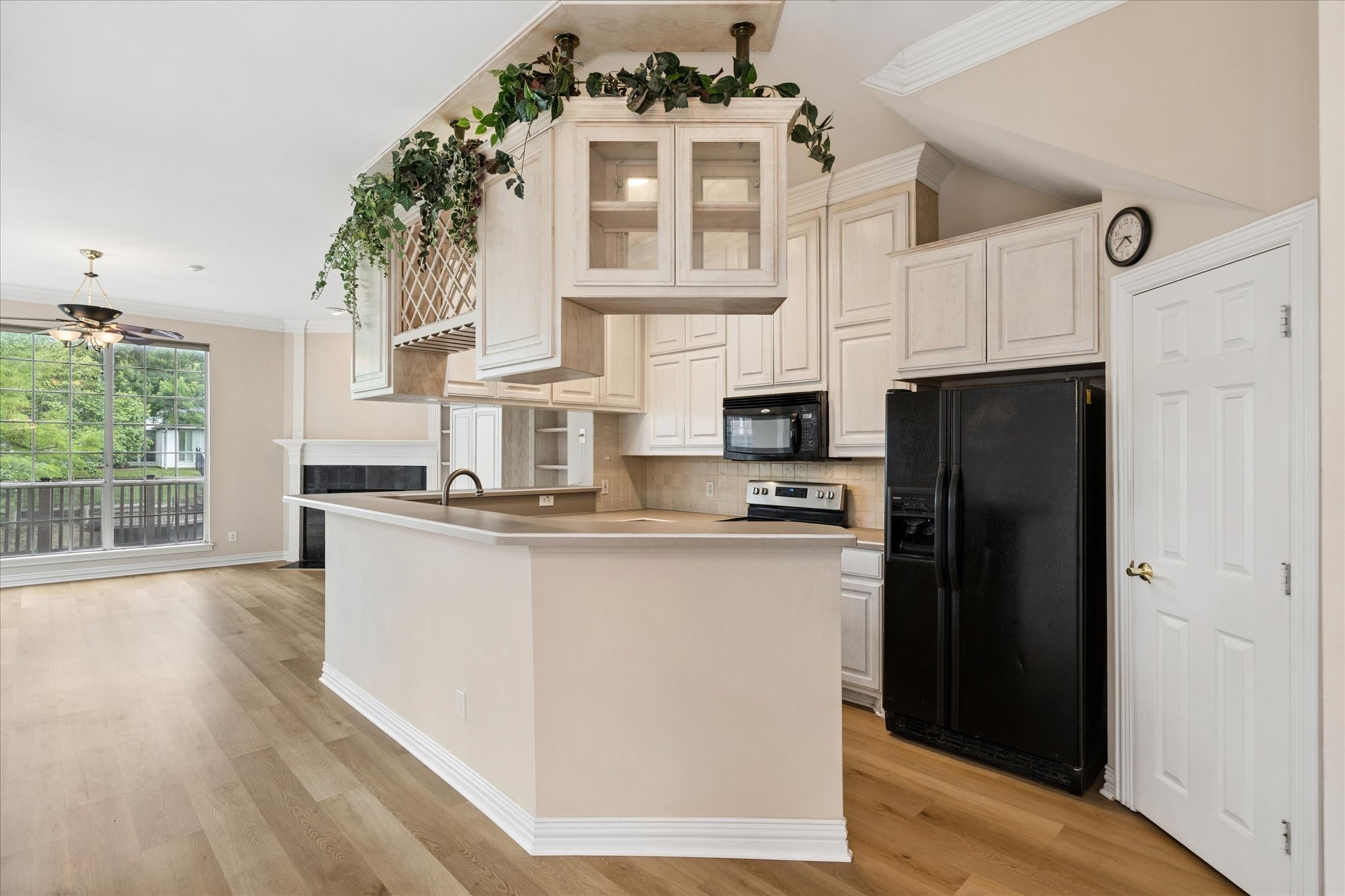 535 Lochngreen Trail Arlington TX 76012