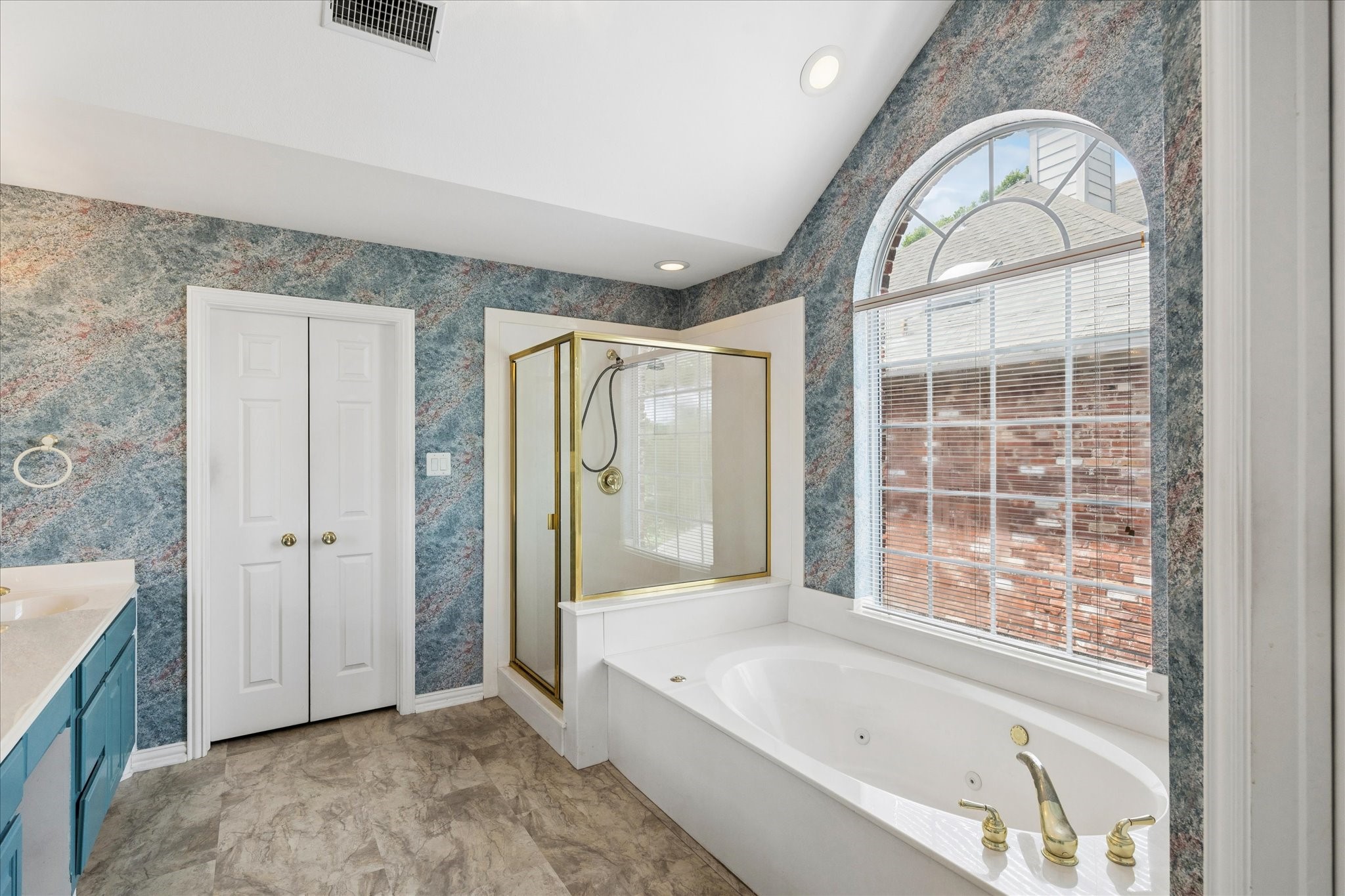 535 Lochngreen Trail Arlington TX 76012