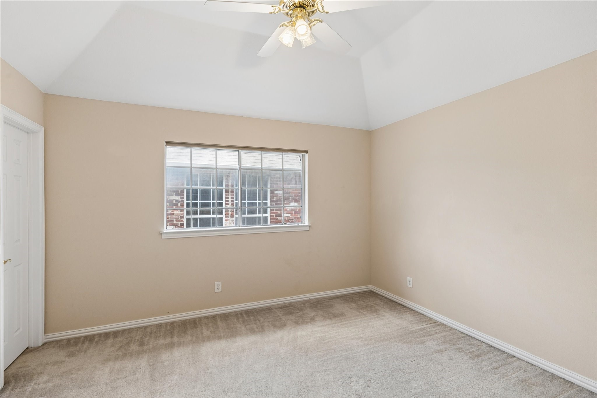 535 Lochngreen Trail Arlington TX 76012