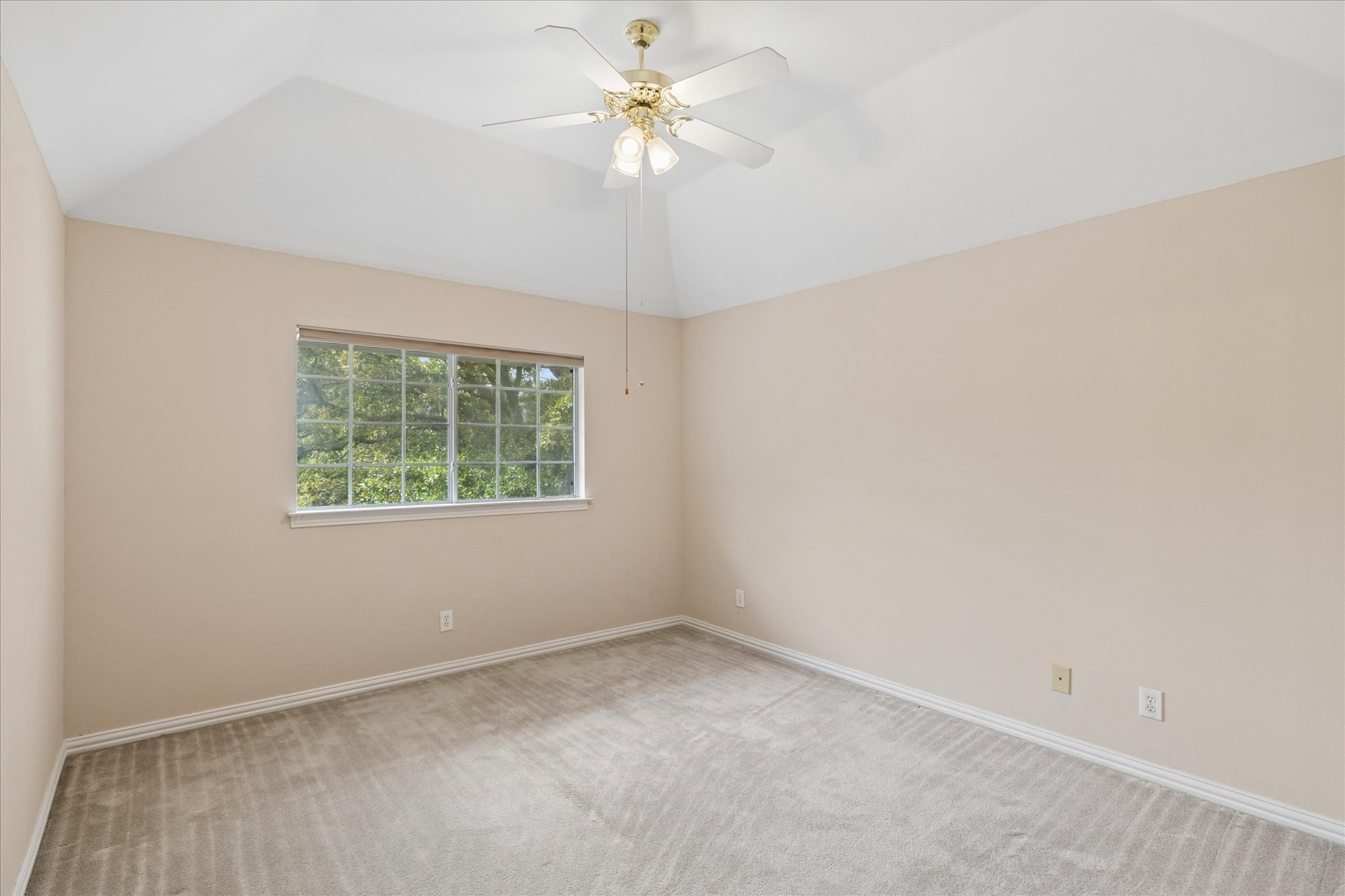 535 Lochngreen Trail Arlington TX 76012