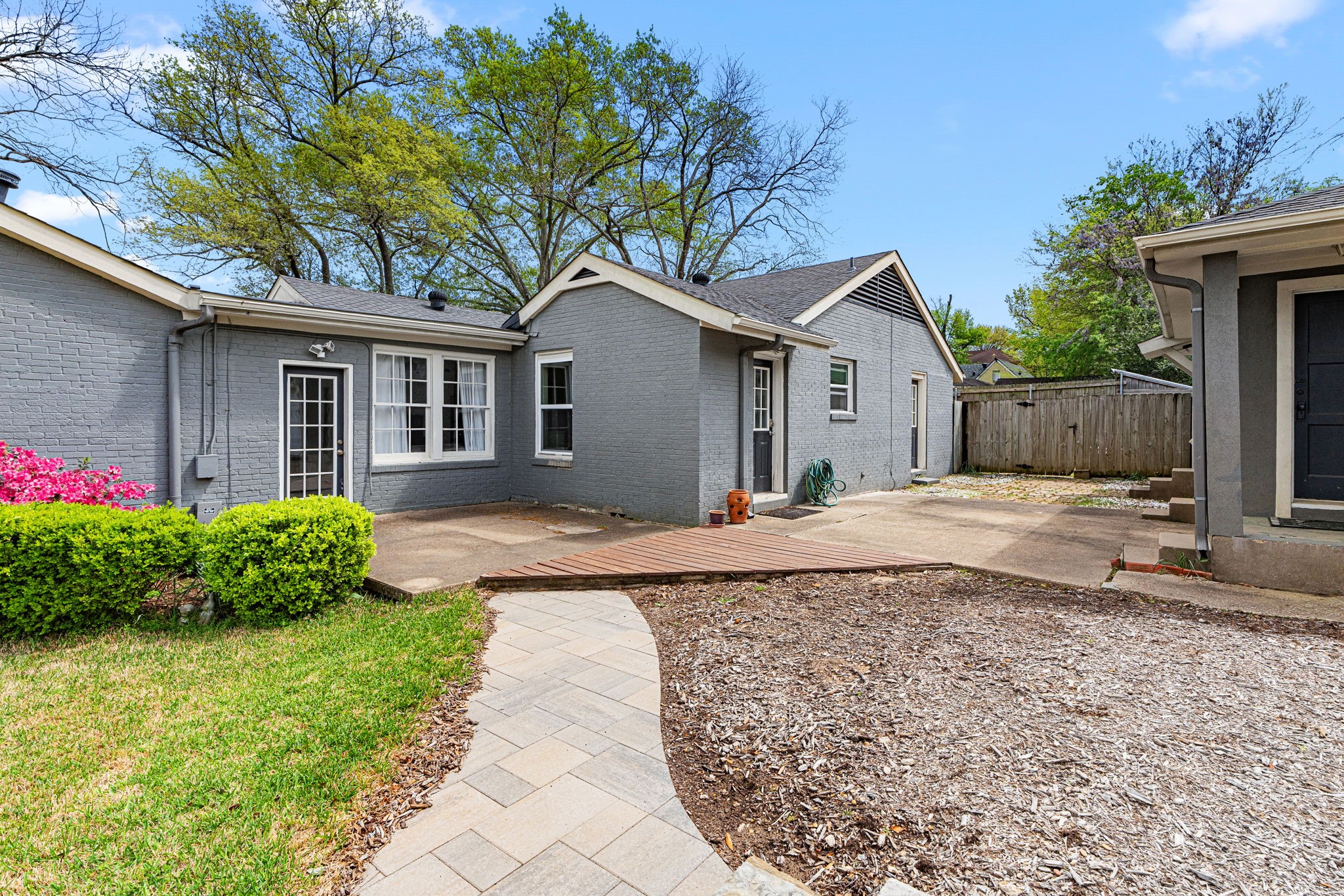 1403 S Robertson Avenue Tyler TX 75701