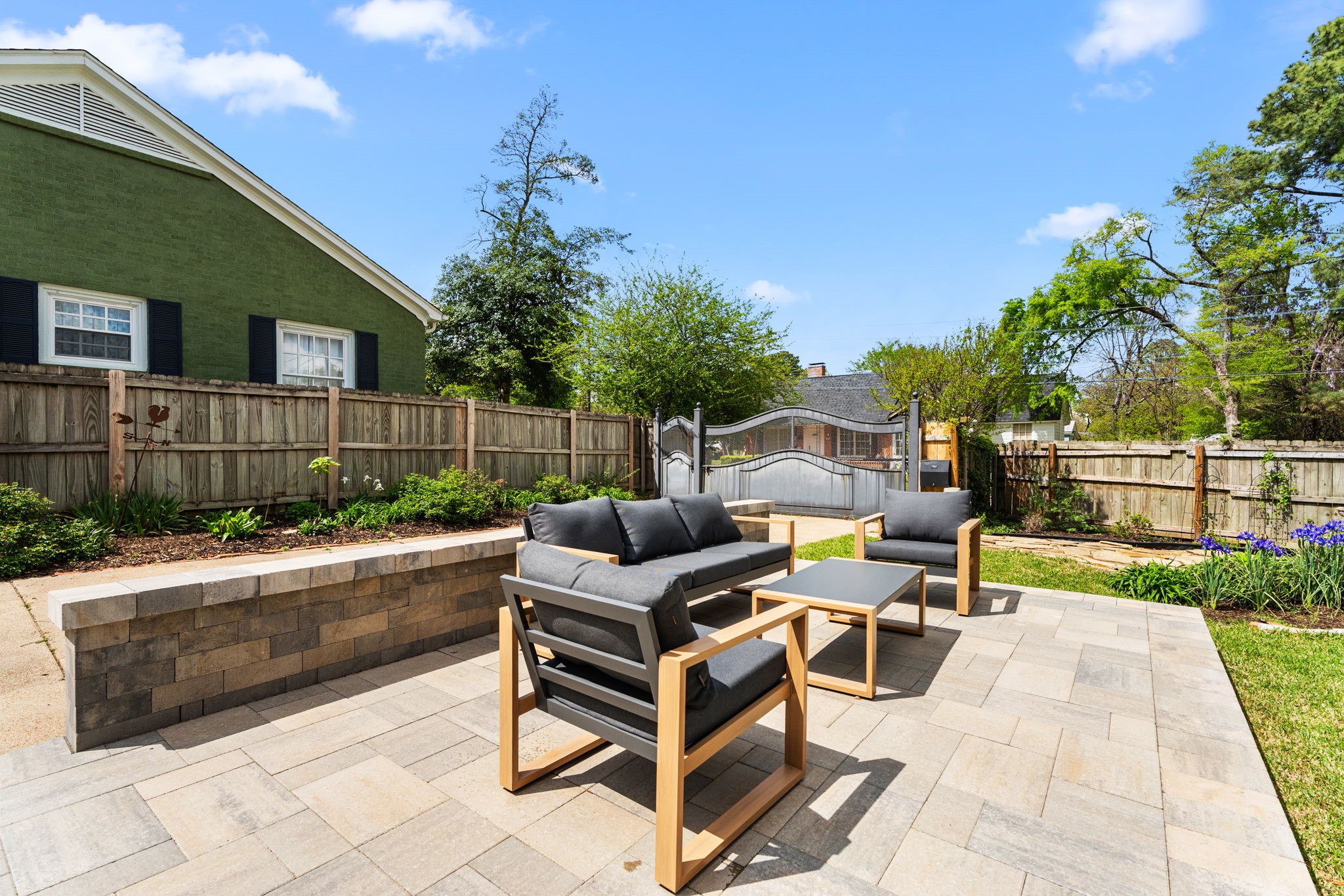 1403 S Robertson Avenue Tyler TX 75701
