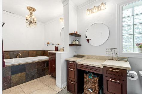 1403 S Robertson Avenue Tyler TX 75701