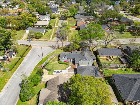 1403 S Robertson Avenue Tyler TX 75701