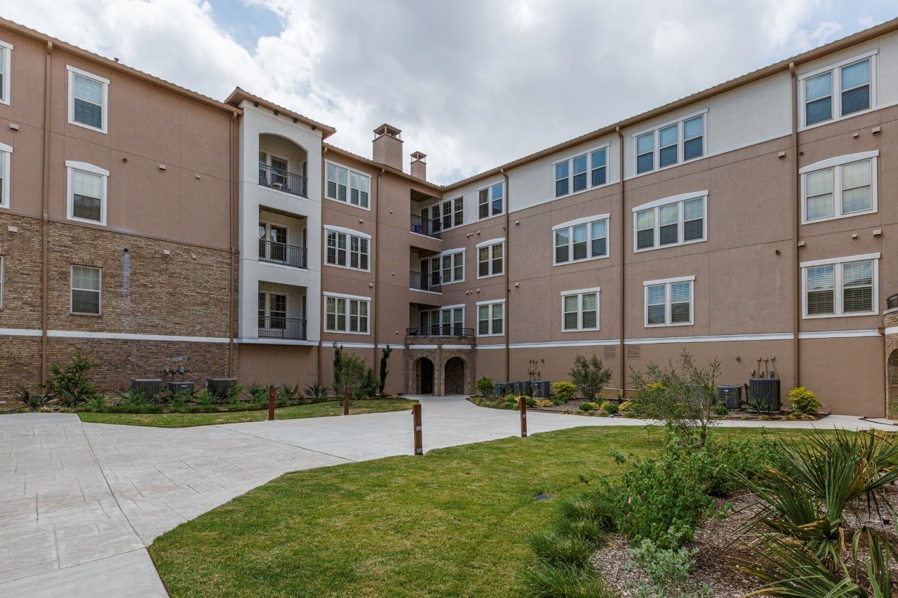 6631 Via Positano Irving TX 75039