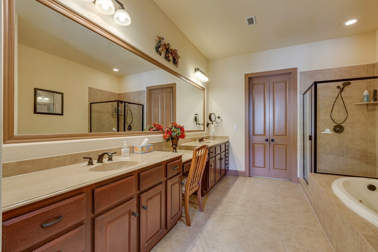 6631 Via Positano Irving TX 75039