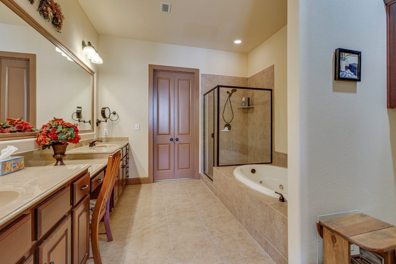 6631 Via Positano Irving TX 75039