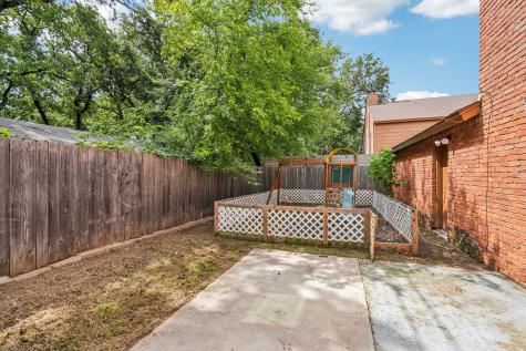 1610 Brentwood Drive Irving TX 75061